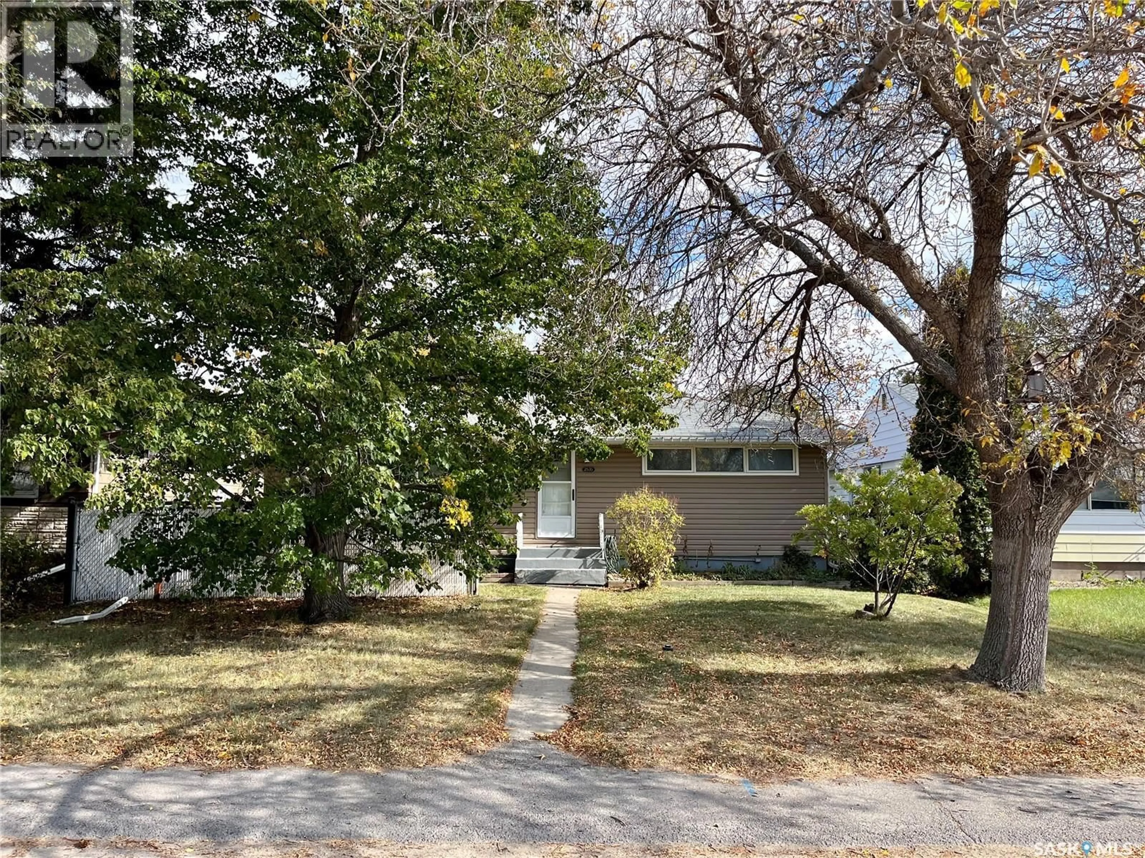 Unknown for 2535 ROTHWELL STREET, Regina Saskatchewan S4N2C9