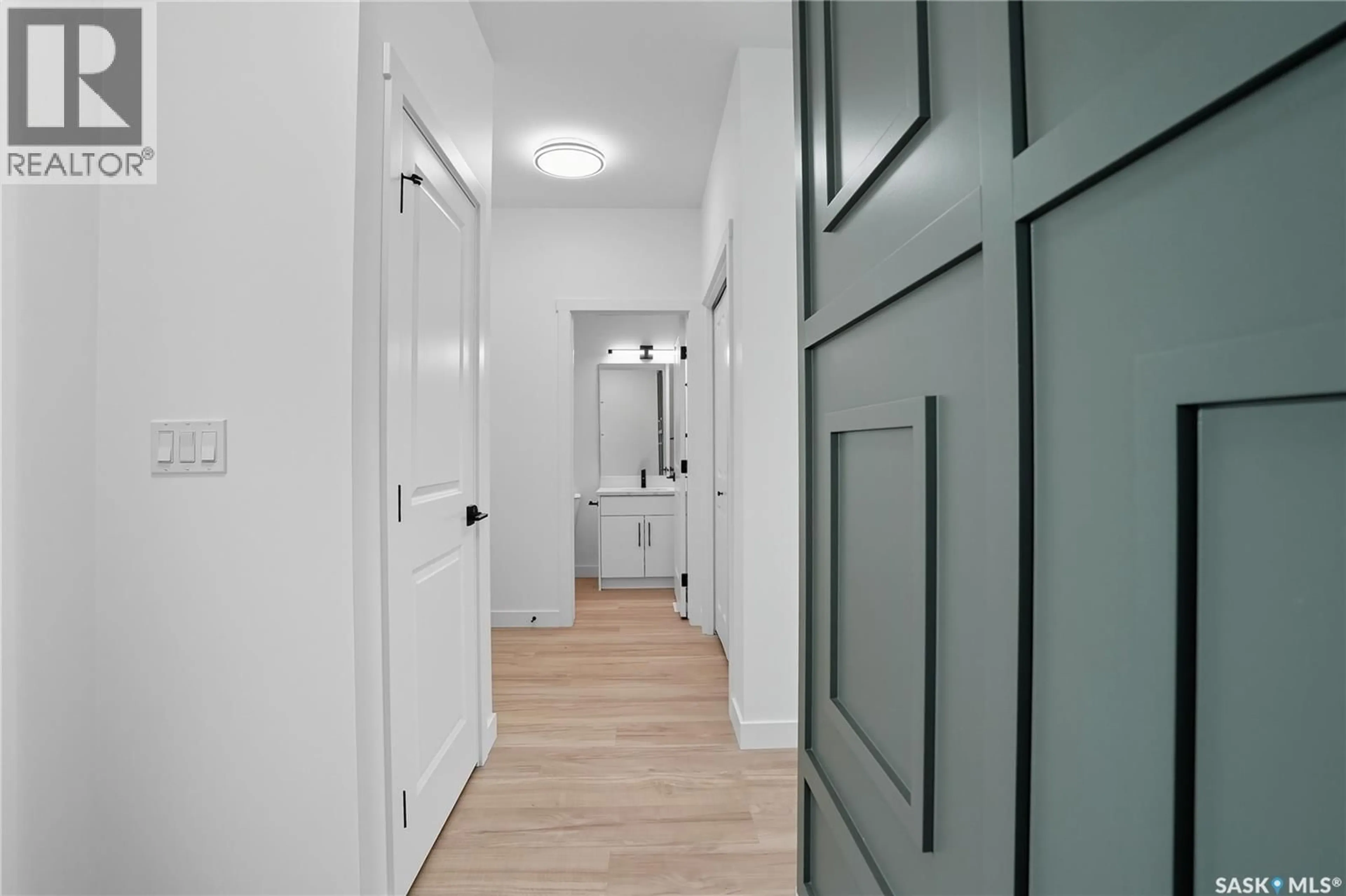 Indoor entryway for 311 SHARMA CRESCENT, Saskatoon Saskatchewan S7W1L1