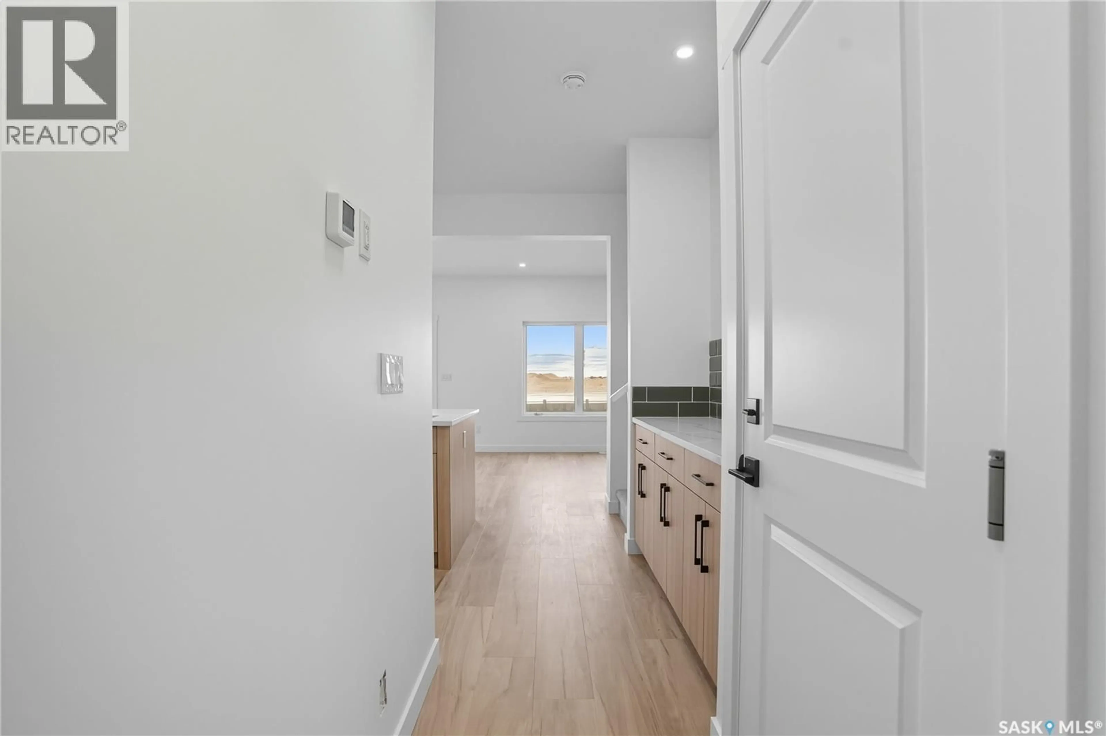 Indoor entryway for 311 SHARMA CRESCENT, Saskatoon Saskatchewan S7W1L1
