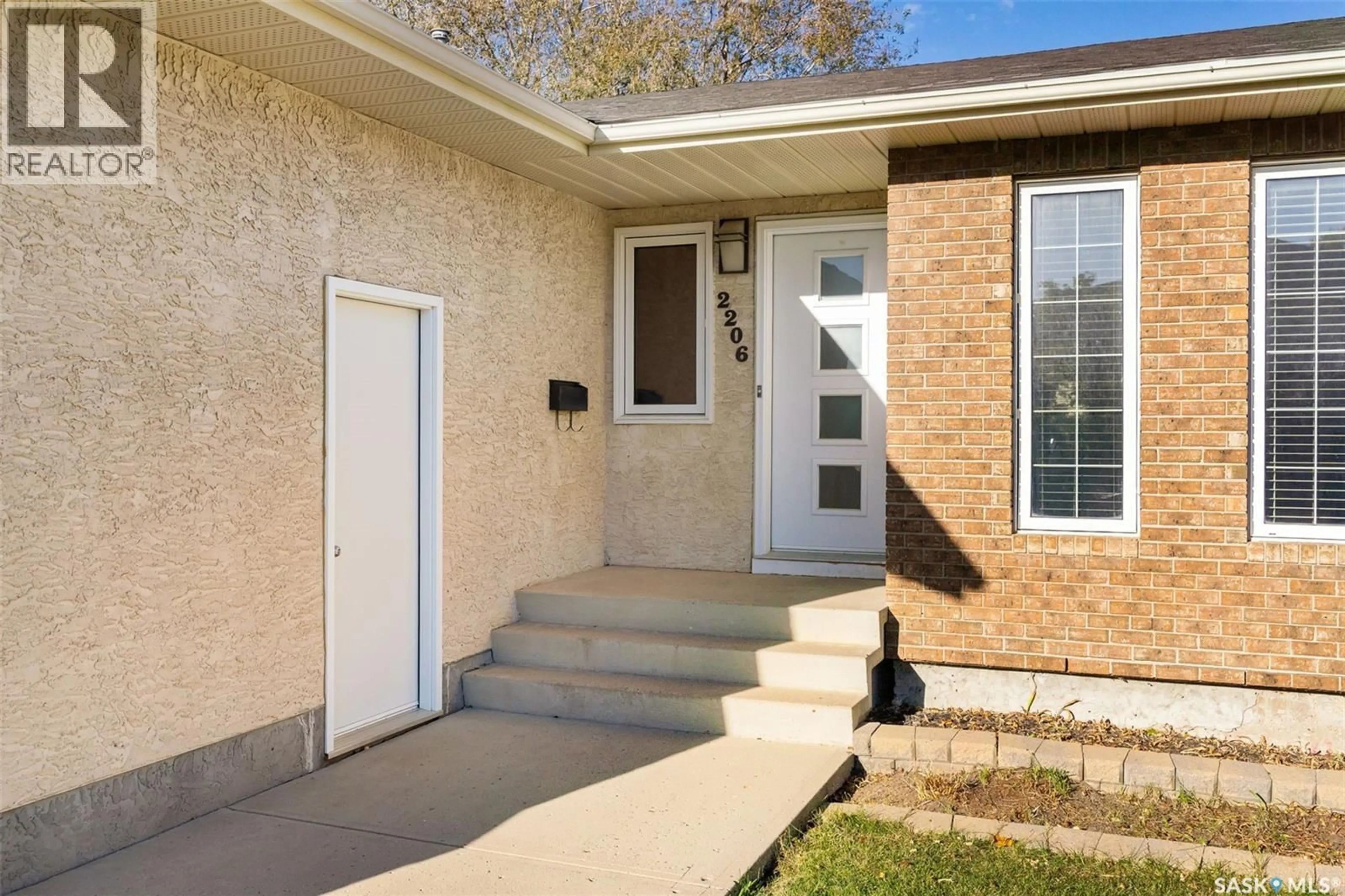 Unknown for 2206 ASSINIBOINE AVENUE, Regina Saskatchewan S4V2E8