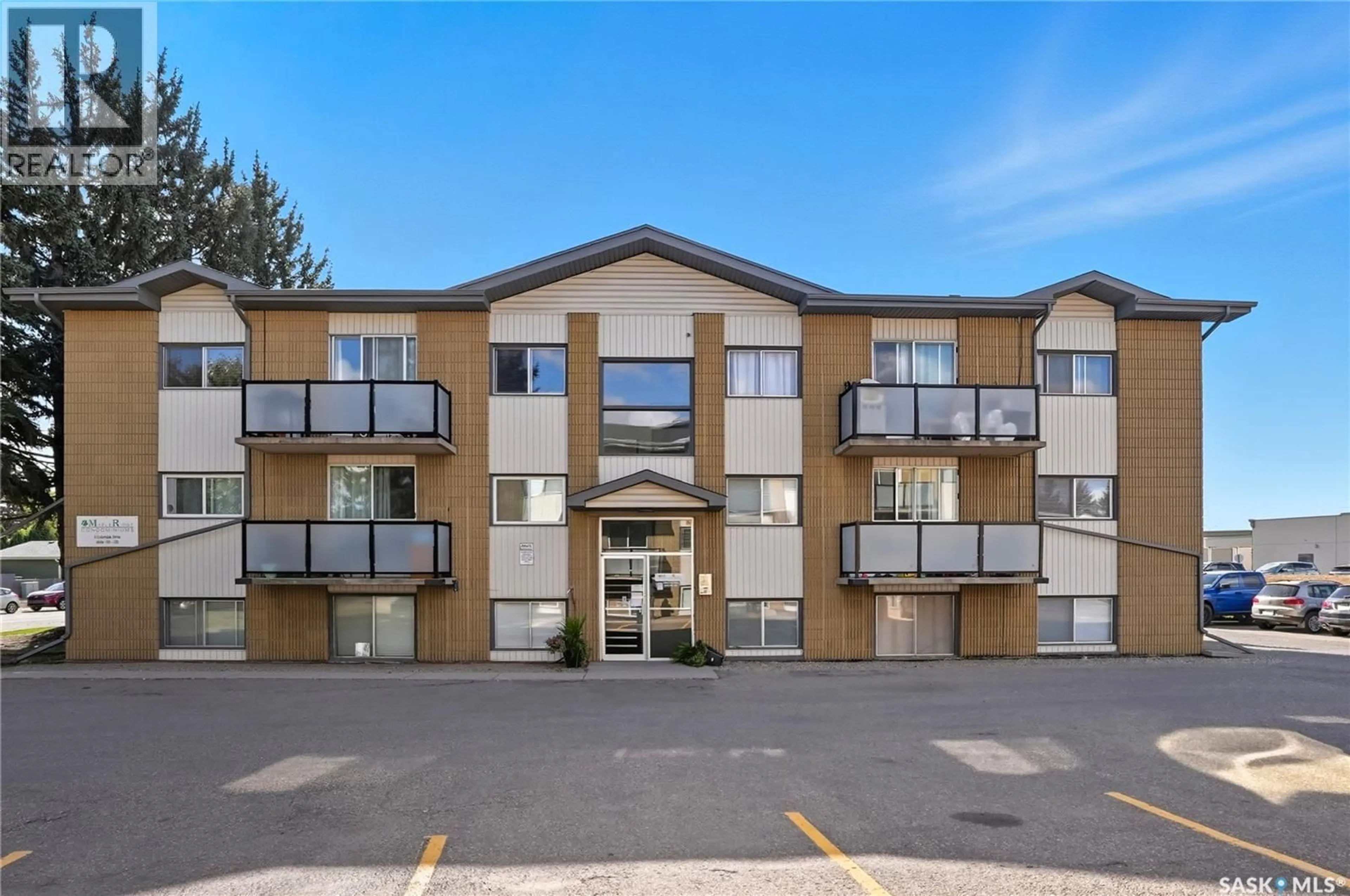 Patio, unknown for 5 - 103 COLUMBIA DRIVE, Saskatoon Saskatchewan S7K1E3