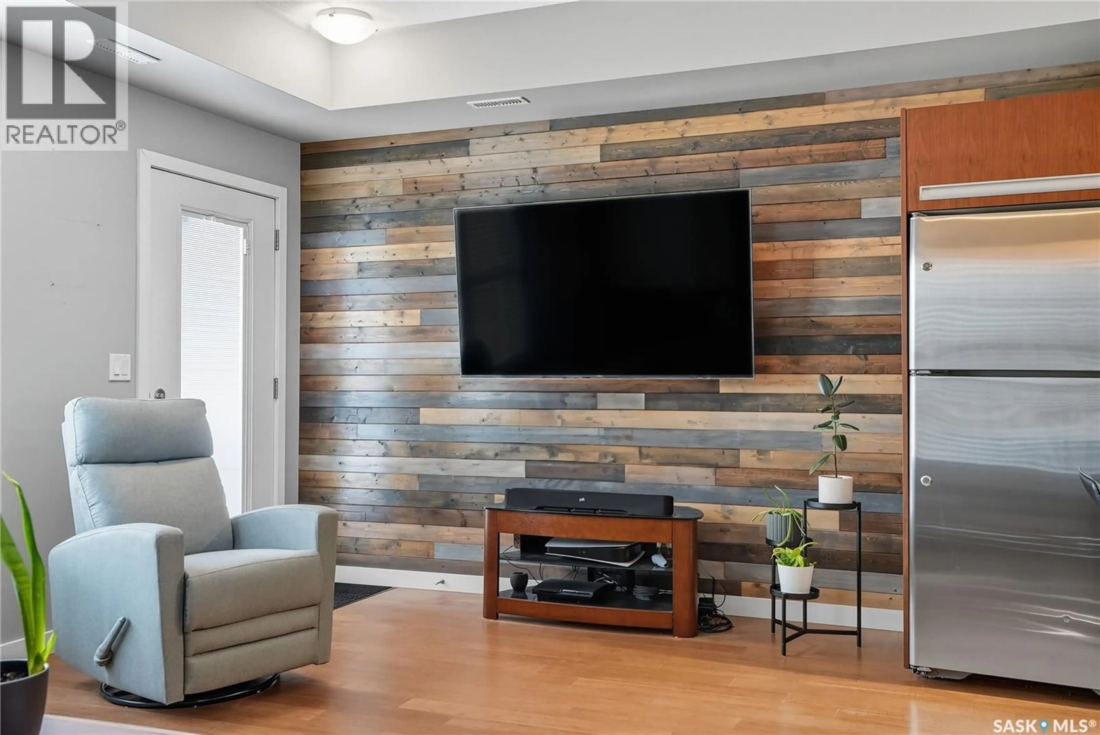 Home theater for 1015 - 408 PATRICK CRESCENT, Saskatoon Saskatchewan S7W0M3