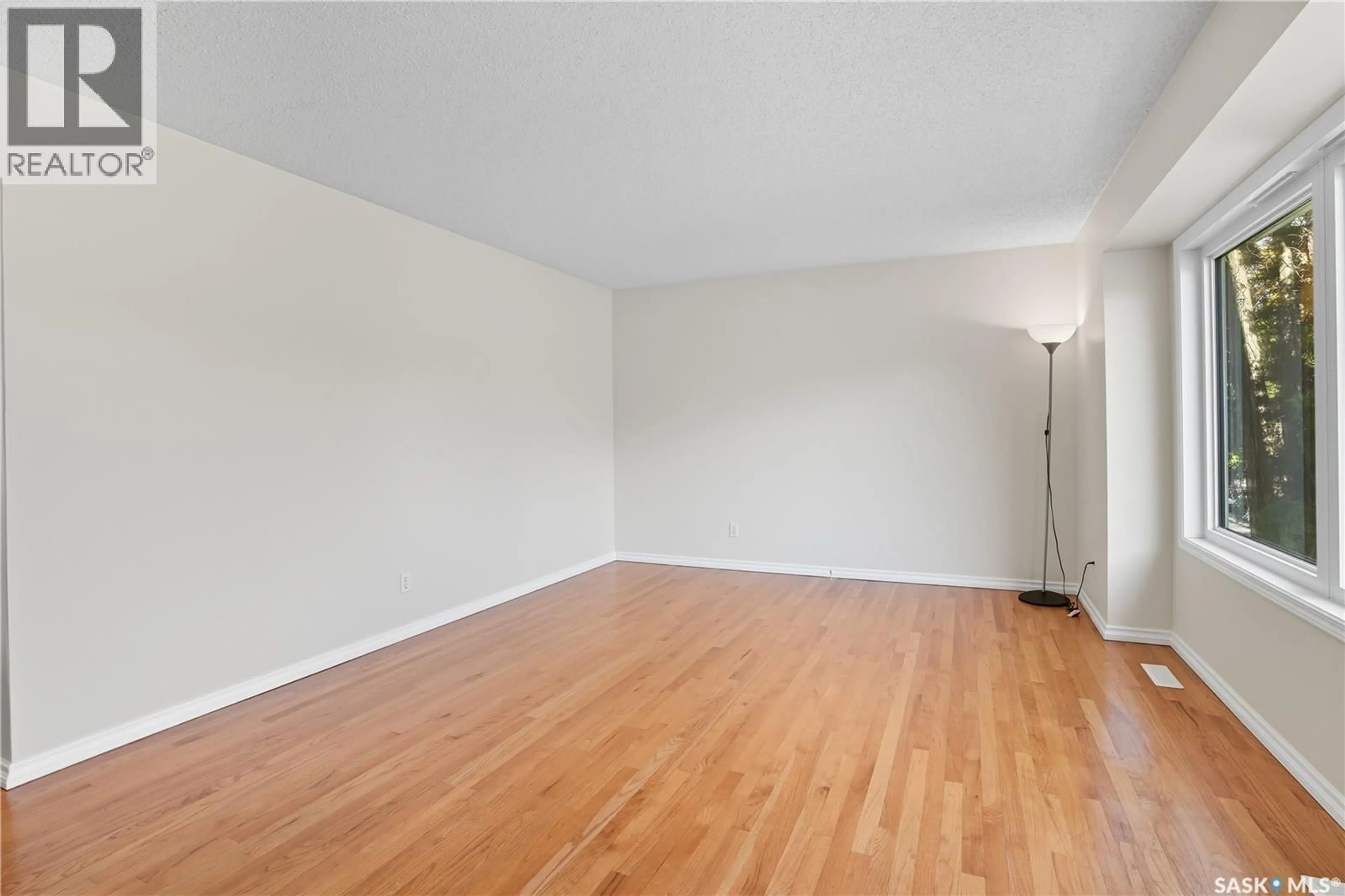 A pic of a room for 102 BONLI CRESCENT, Saskatoon Saskatchewan S7N3Z8