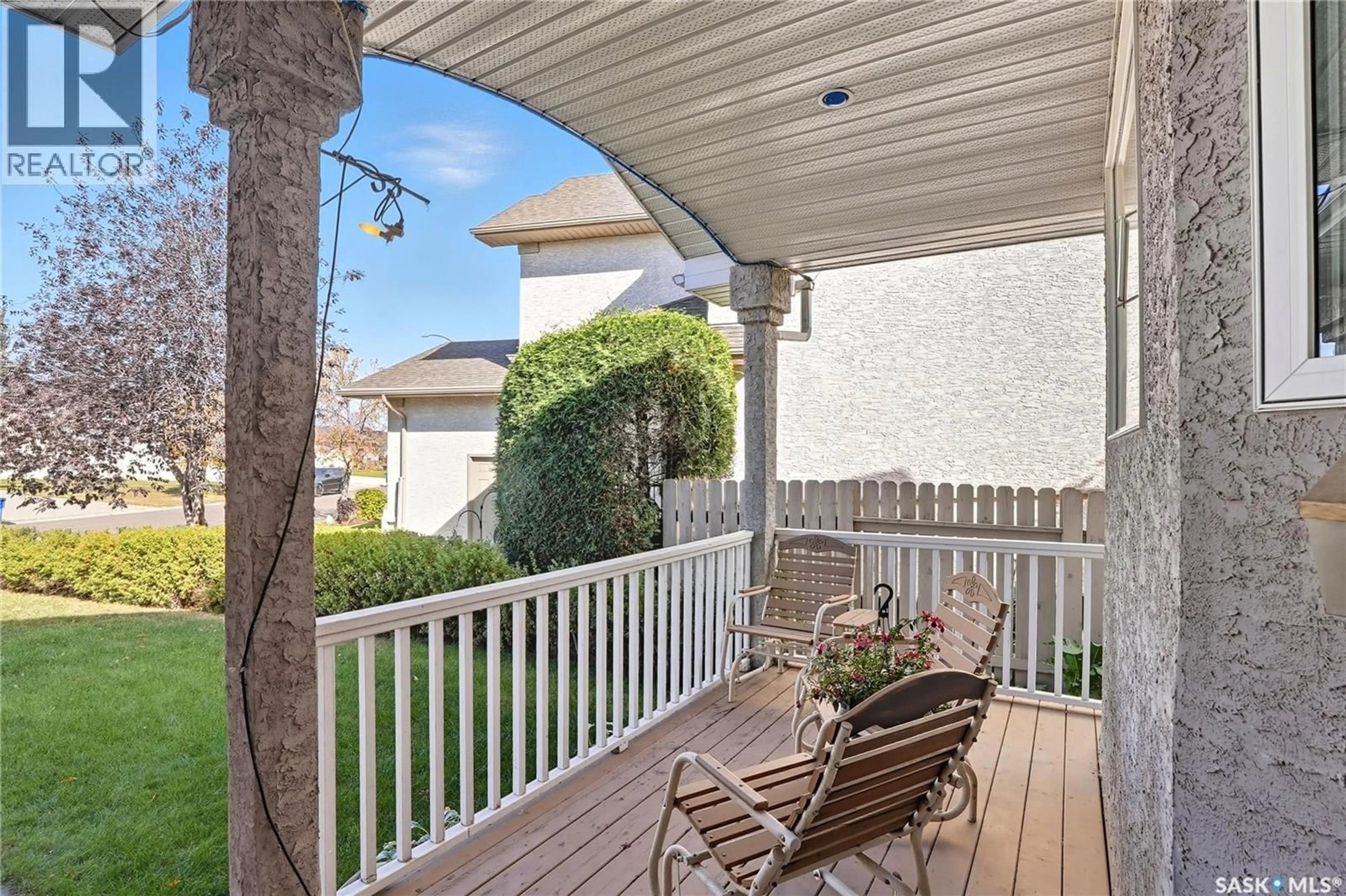 Patio, street for 639 BUDZ CRESCENT, Saskatoon Saskatchewan S7N4N6