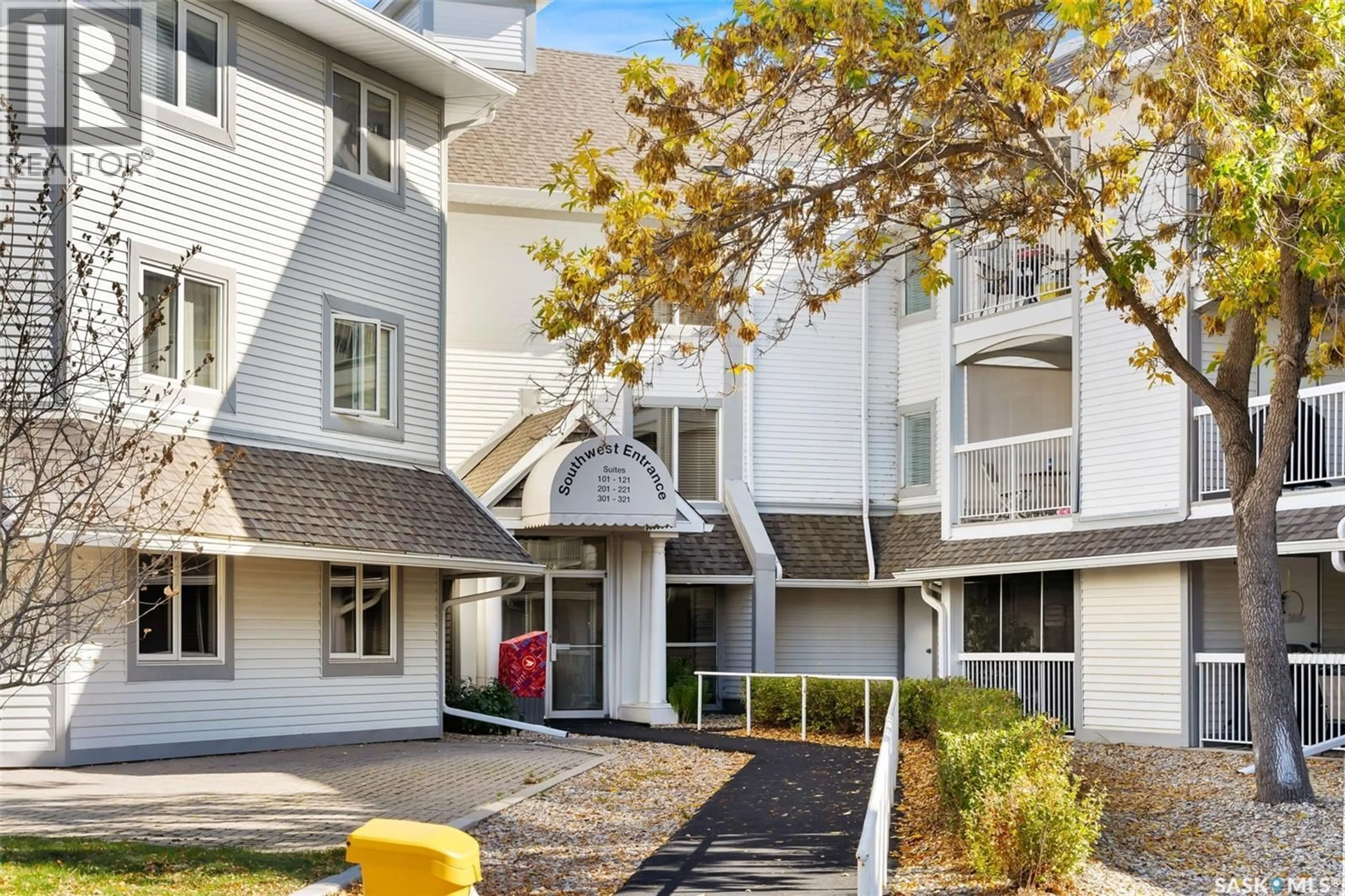 Unknown for 201 960 ASSINIBOINE AVENUE, Regina Saskatchewan S4V2P8