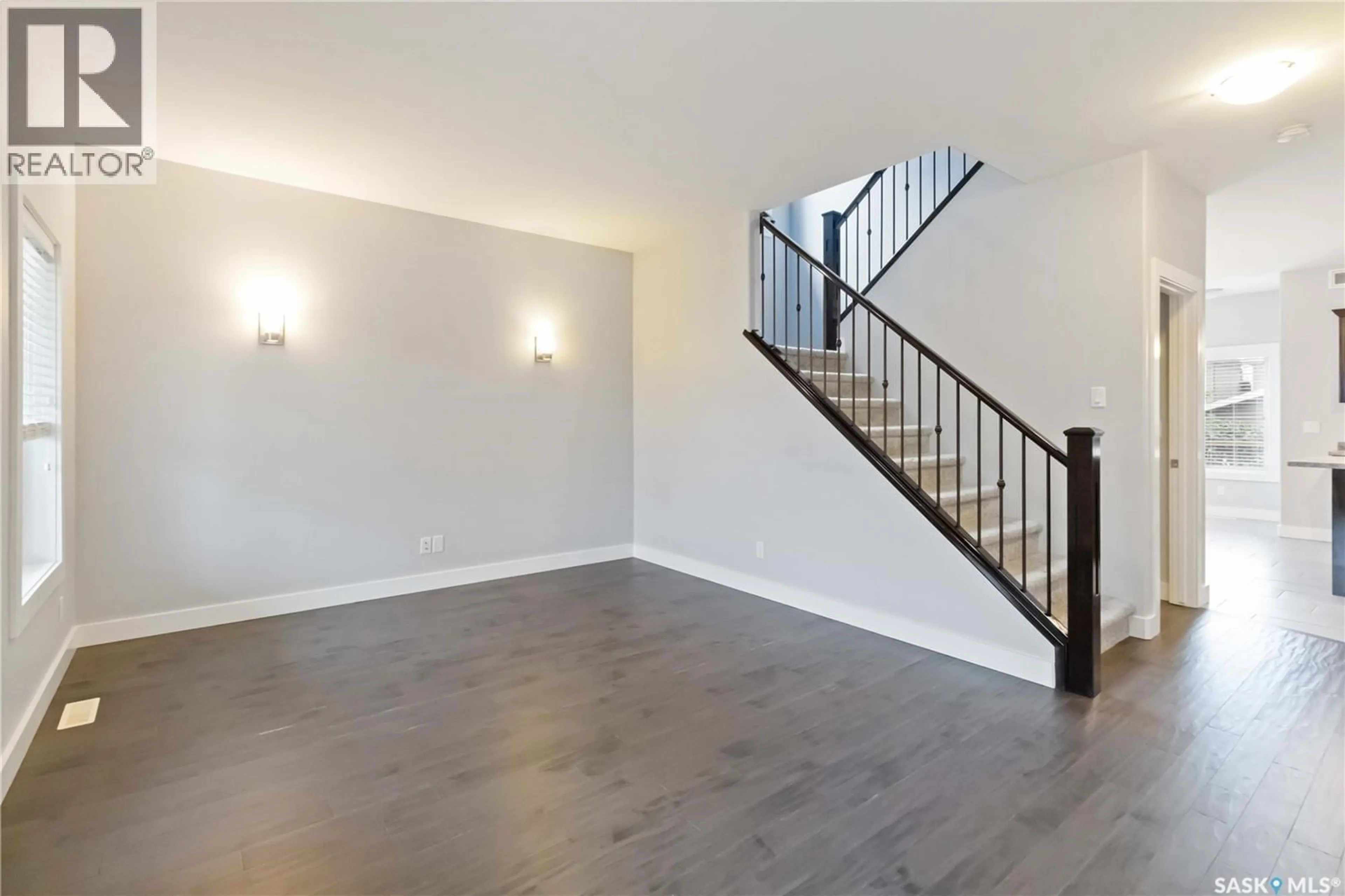 Unknown for 426 VELTKAMP CRESCENT, Saskatoon Saskatchewan S7T0S2