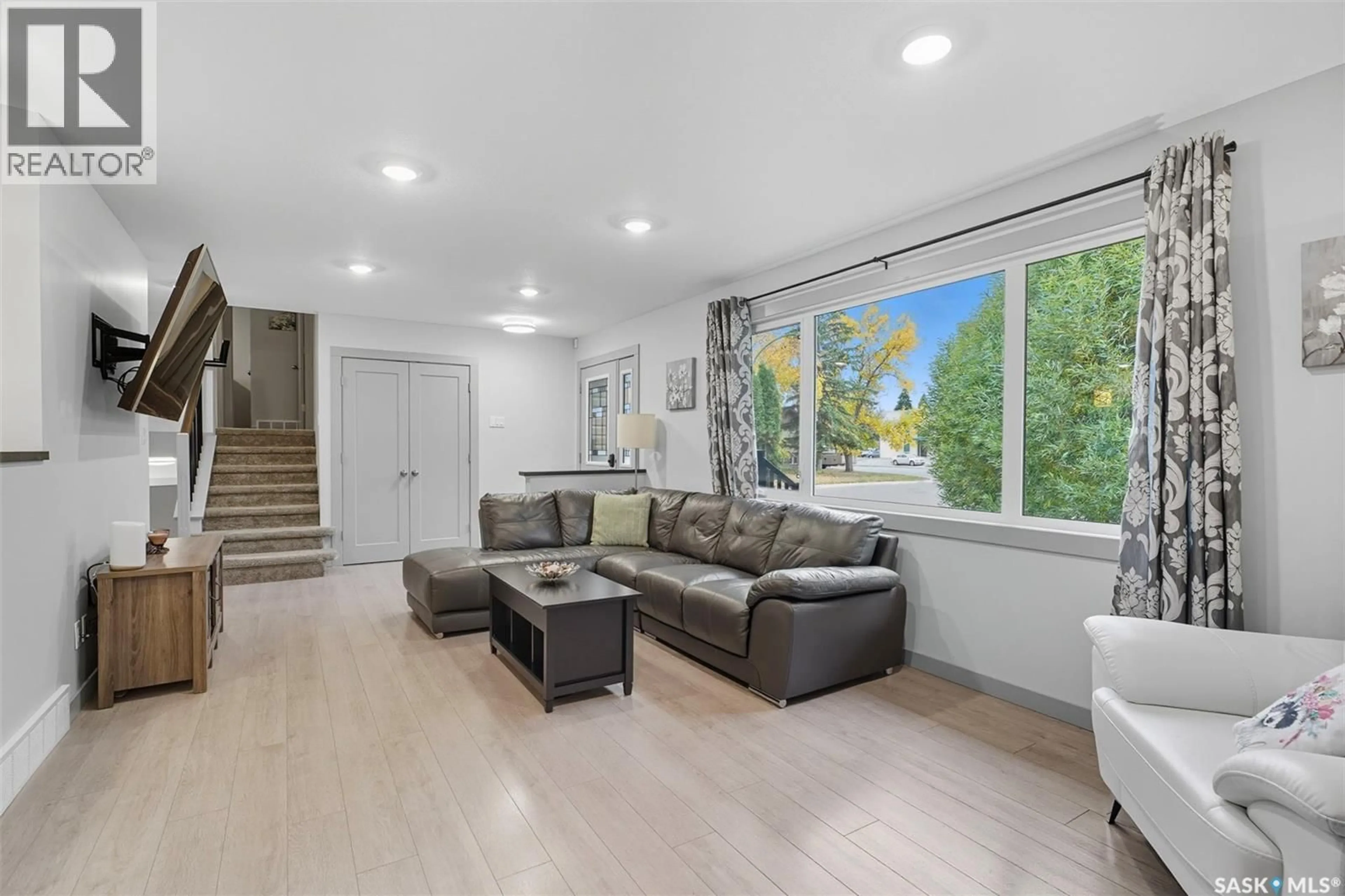 Living room with furniture, unknown for 148 ST LAWRENCE CRESCENT, Saskatoon Saskatchewan S7K3V8