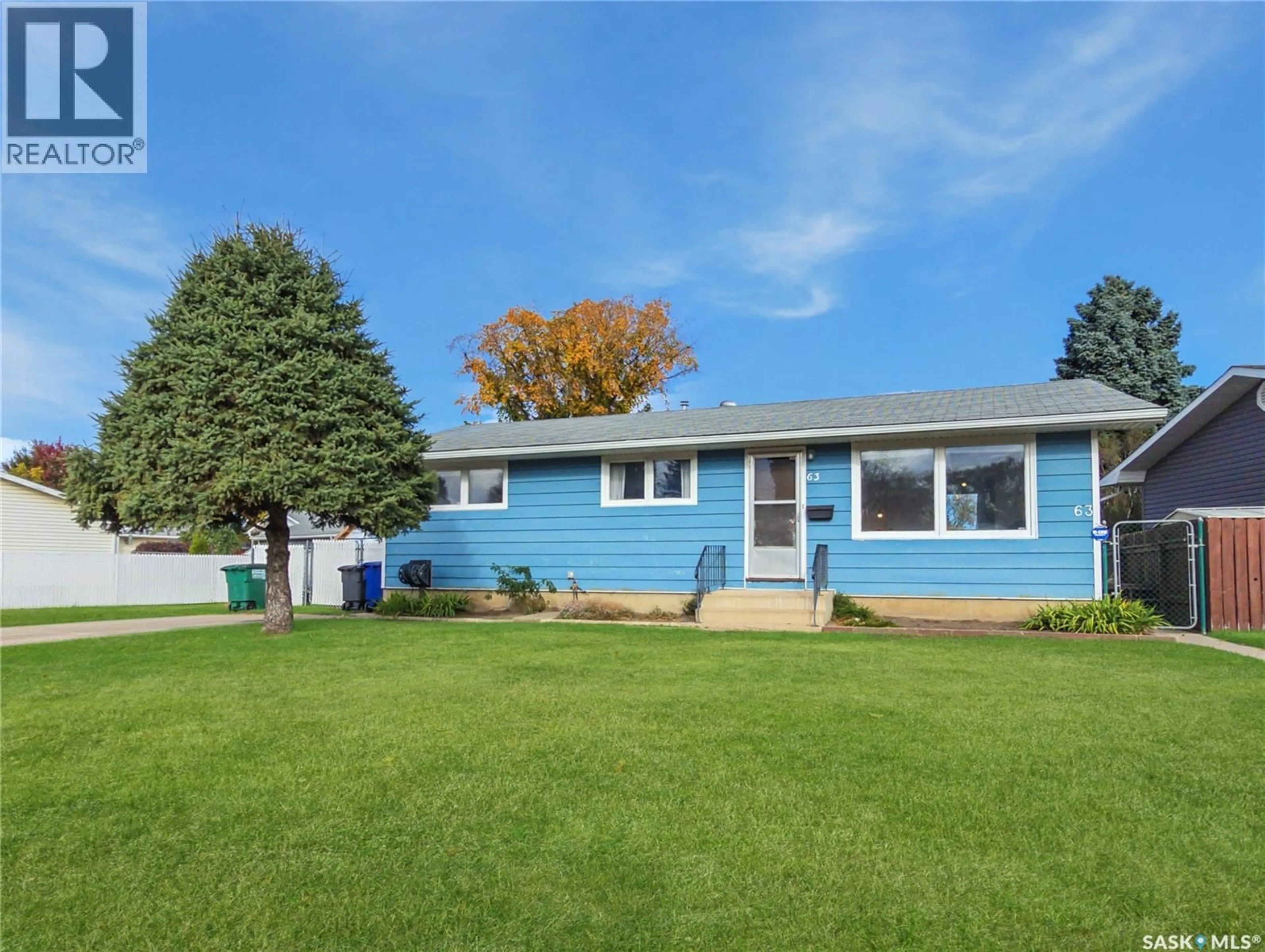 Home with vinyl exterior material, street for 63 MARLBOROUGH CRESCENT, Saskatoon Saskatchewan S7L3T8