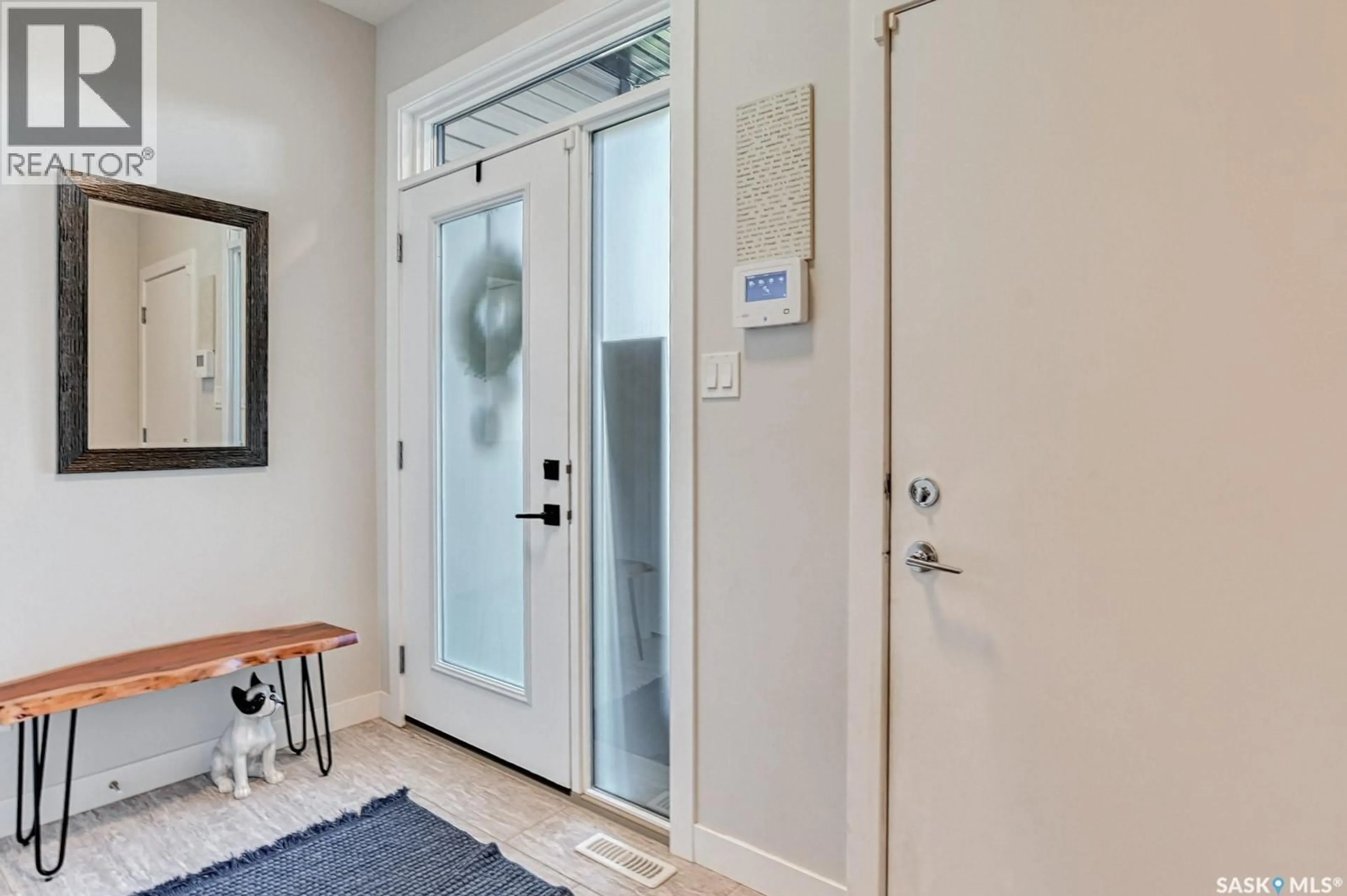 Indoor entryway for 134 3960 GREEN FALLS DRIVE, Regina Saskatchewan S4V3T5