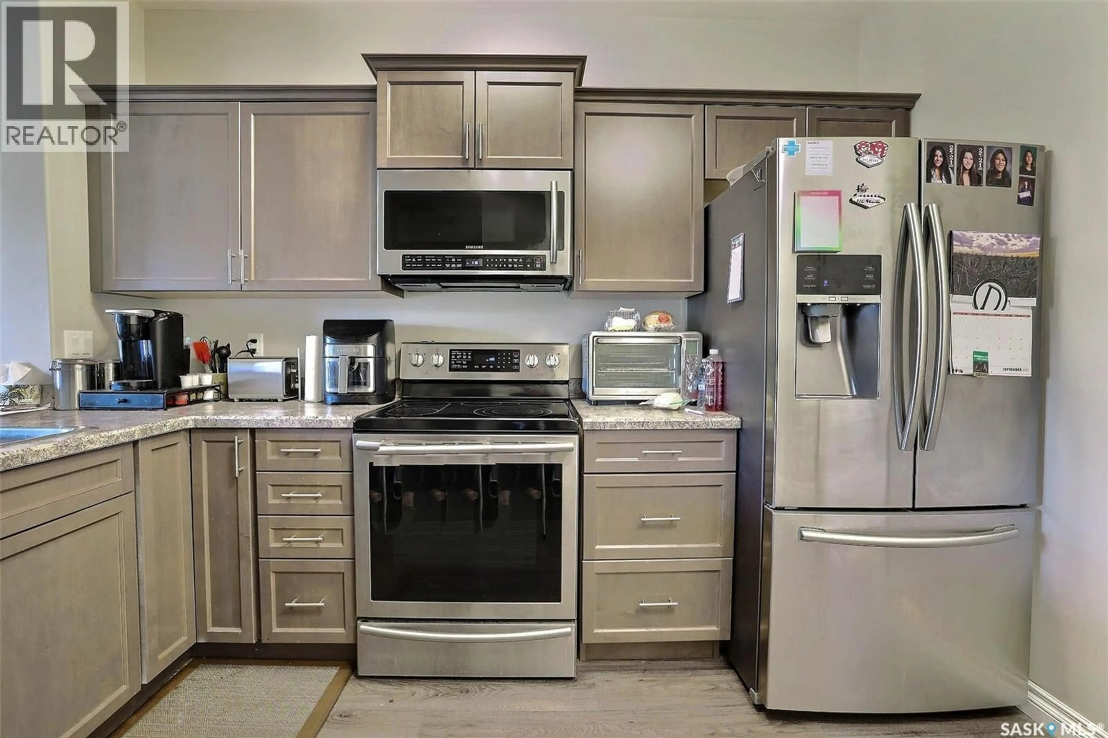 Standard kitchen, ceramic/tile floor for E - 430 3630 HAUGHTON ROAD, Regina Saskatchewan S4V1P1