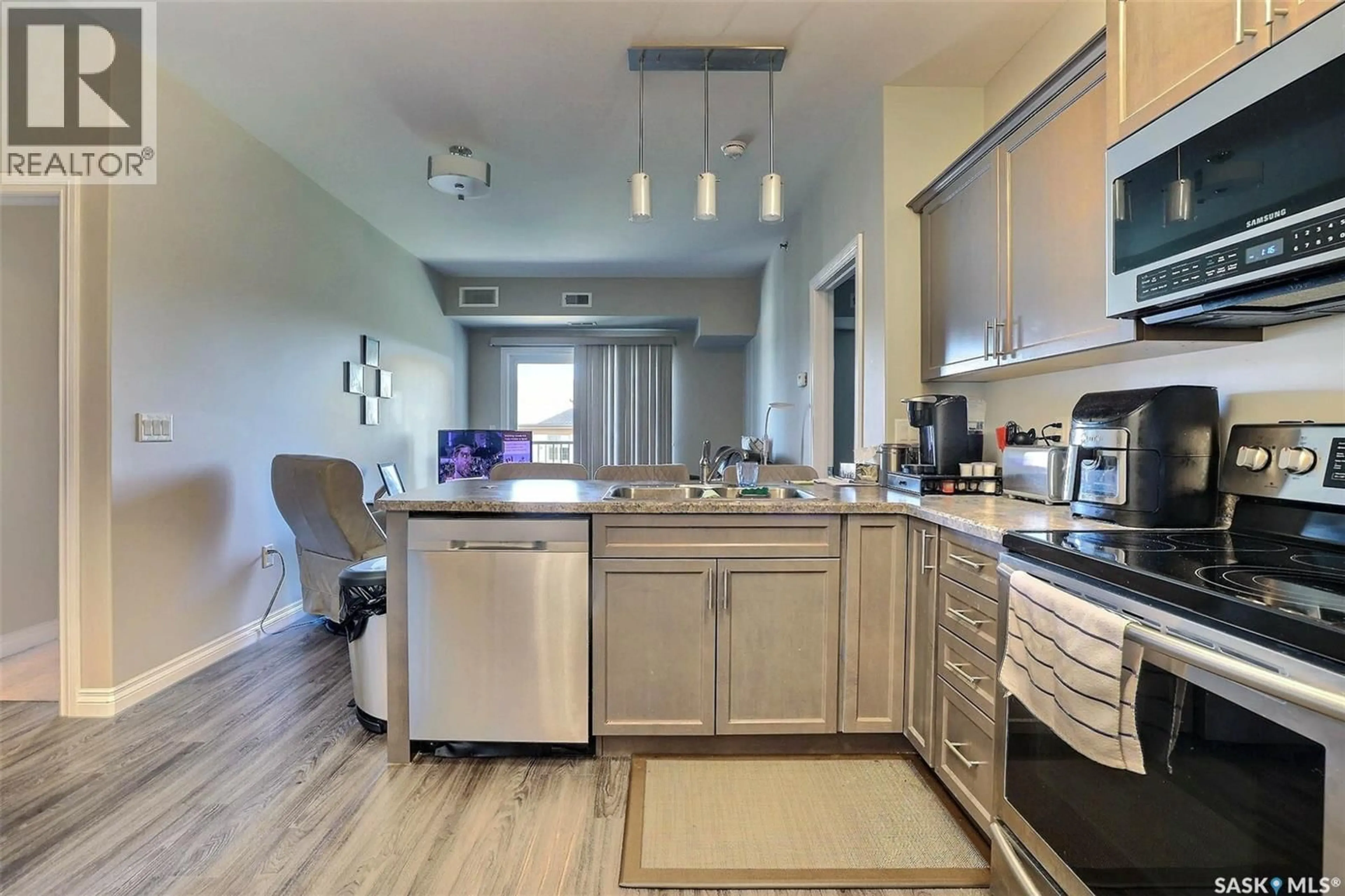 Open concept kitchen, unknown for E - 430 3630 HAUGHTON ROAD, Regina Saskatchewan S4V1P1