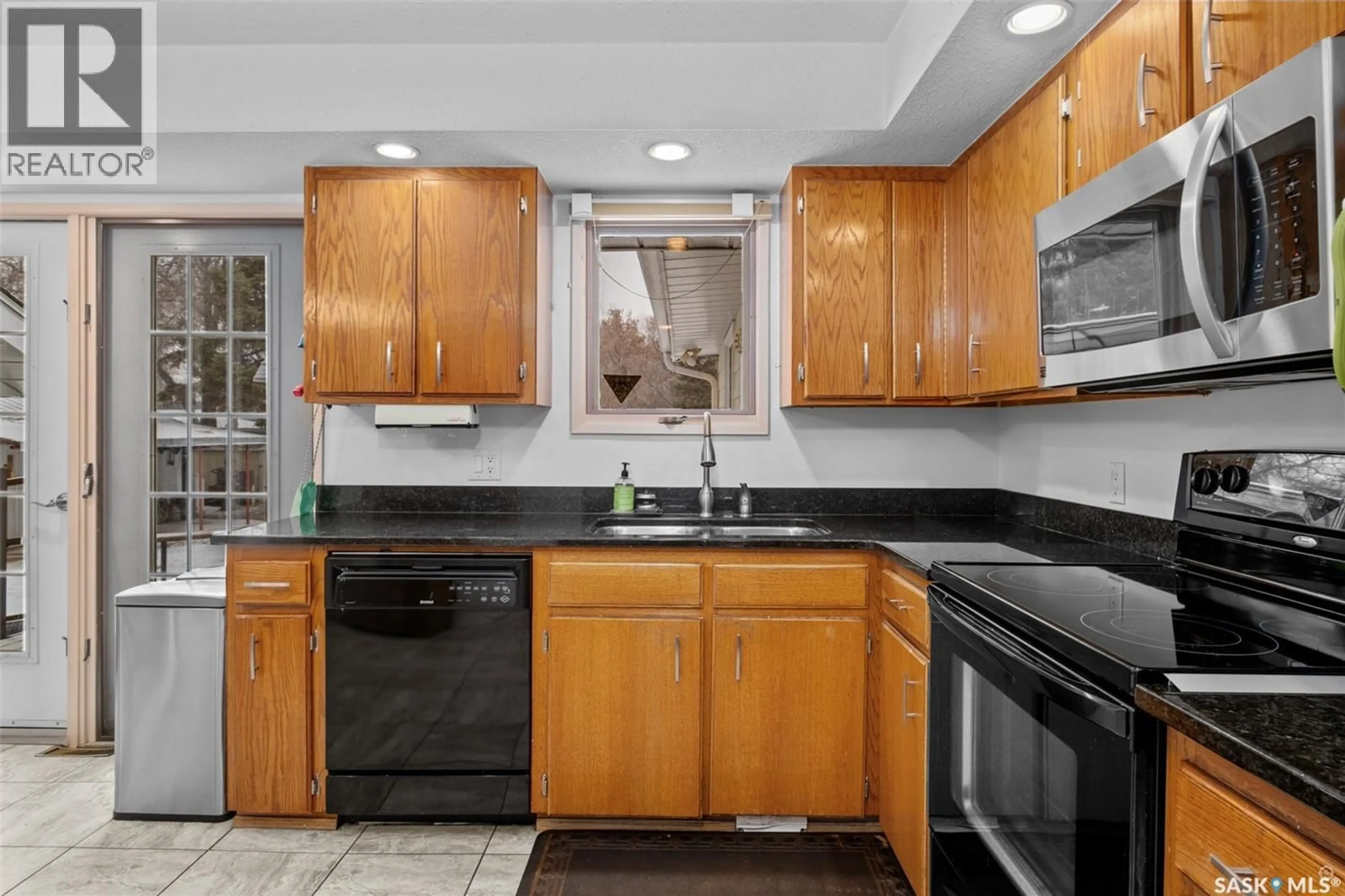 Standard kitchen, ceramic/tile floor for 1218 7TH STREET, Prince Albert Saskatchewan S6V0T9