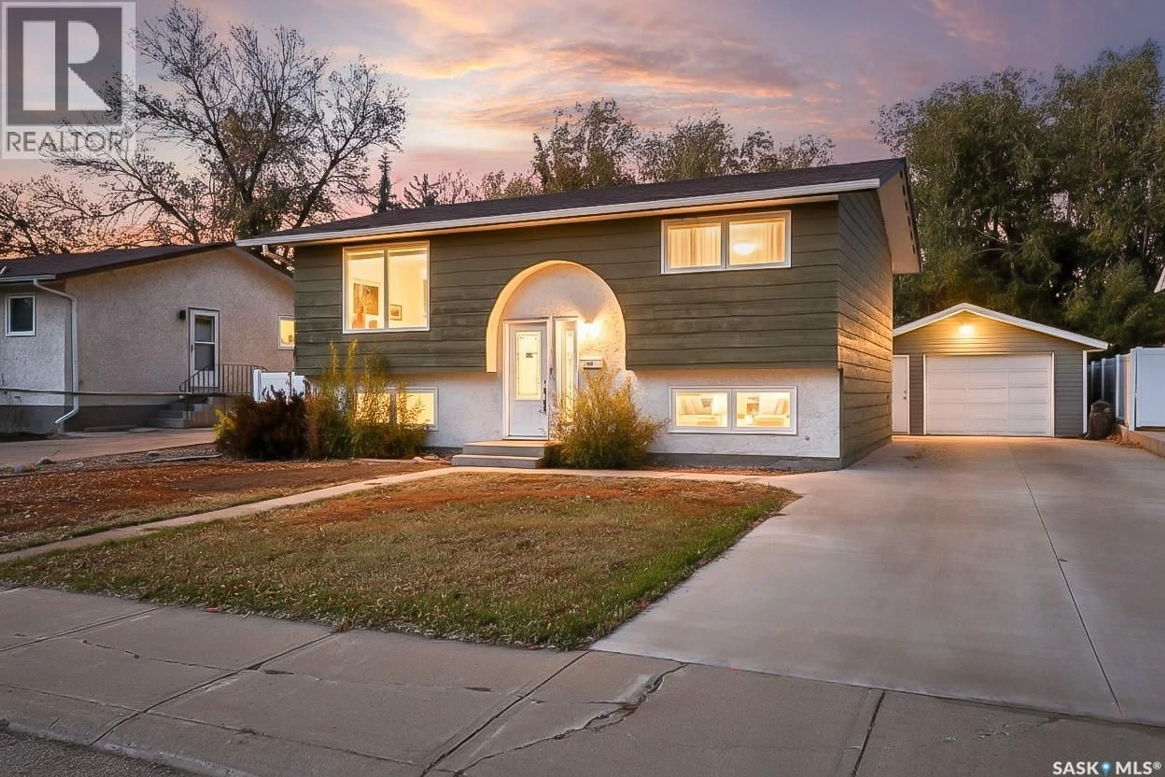 Home with vinyl exterior material, street for 12 BUTTERCUP CRESCENT, Moose Jaw Saskatchewan S6J1A4