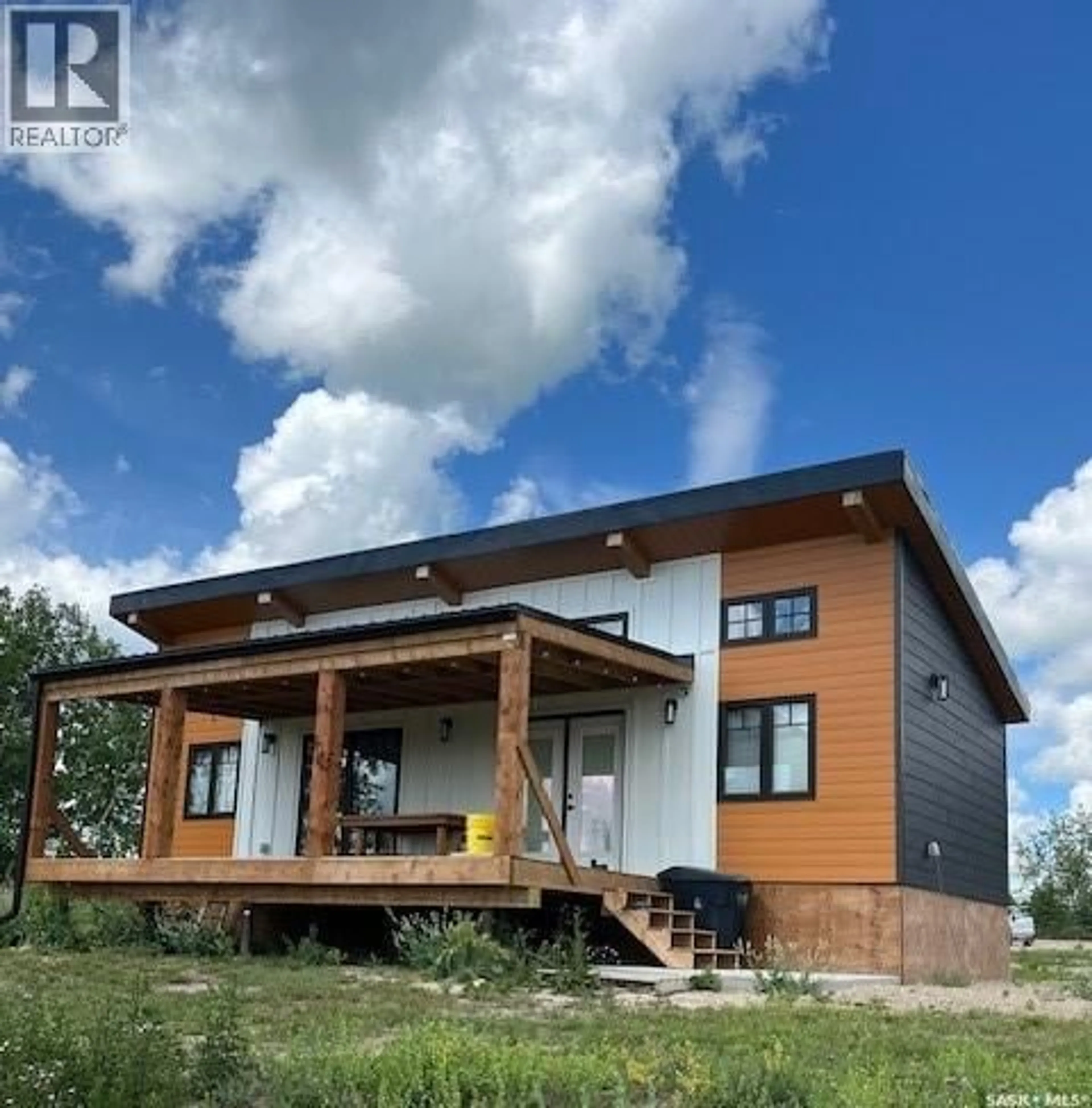 Home with brick exterior material, building for 3 WACASA RIDGE, Hoodoo Rm No. 401 Saskatchewan S0K4P0