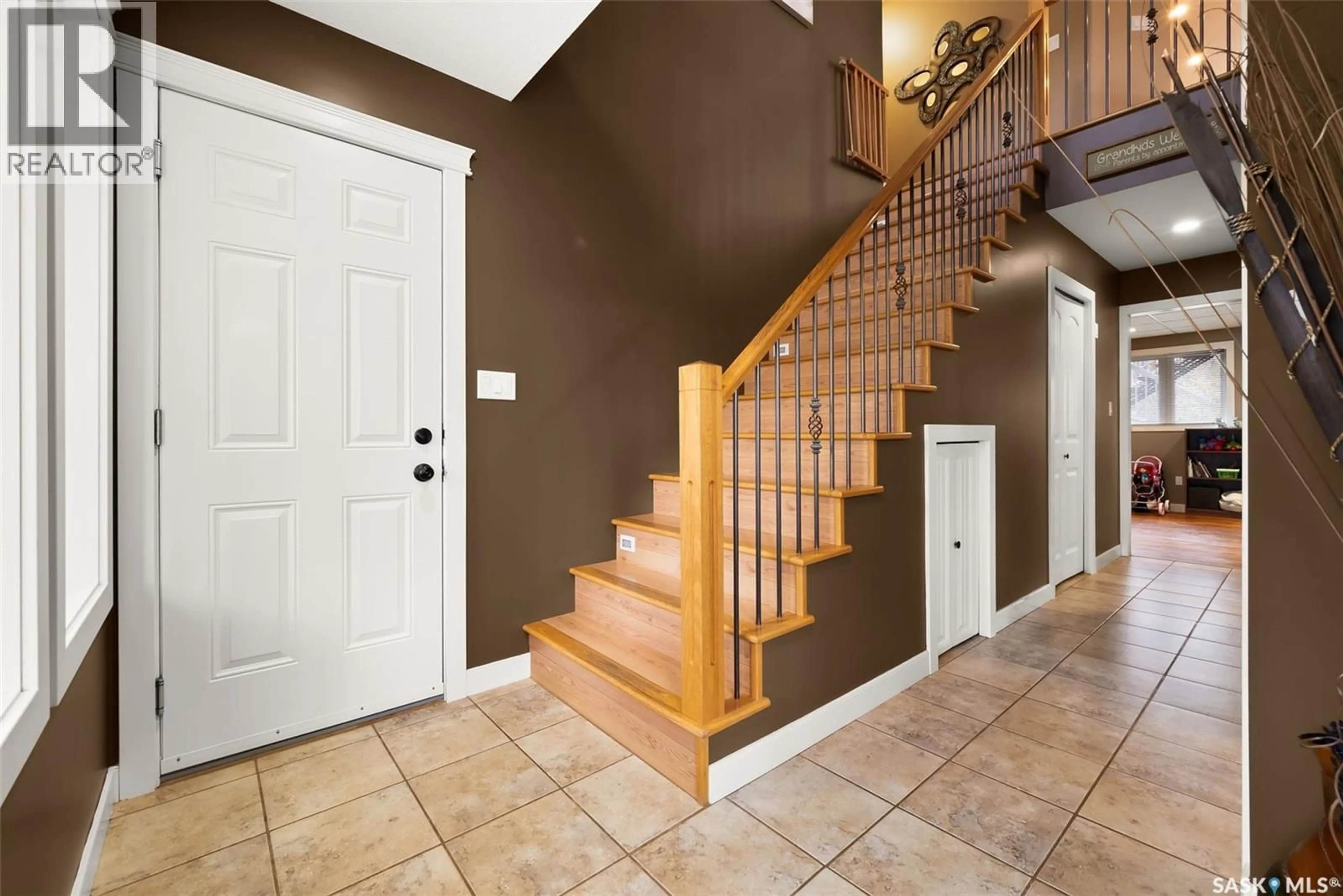 Indoor entryway for 18 FREDERICK STREET, North Qu'Appelle Rm No. 187 Saskatchewan S0G1S0