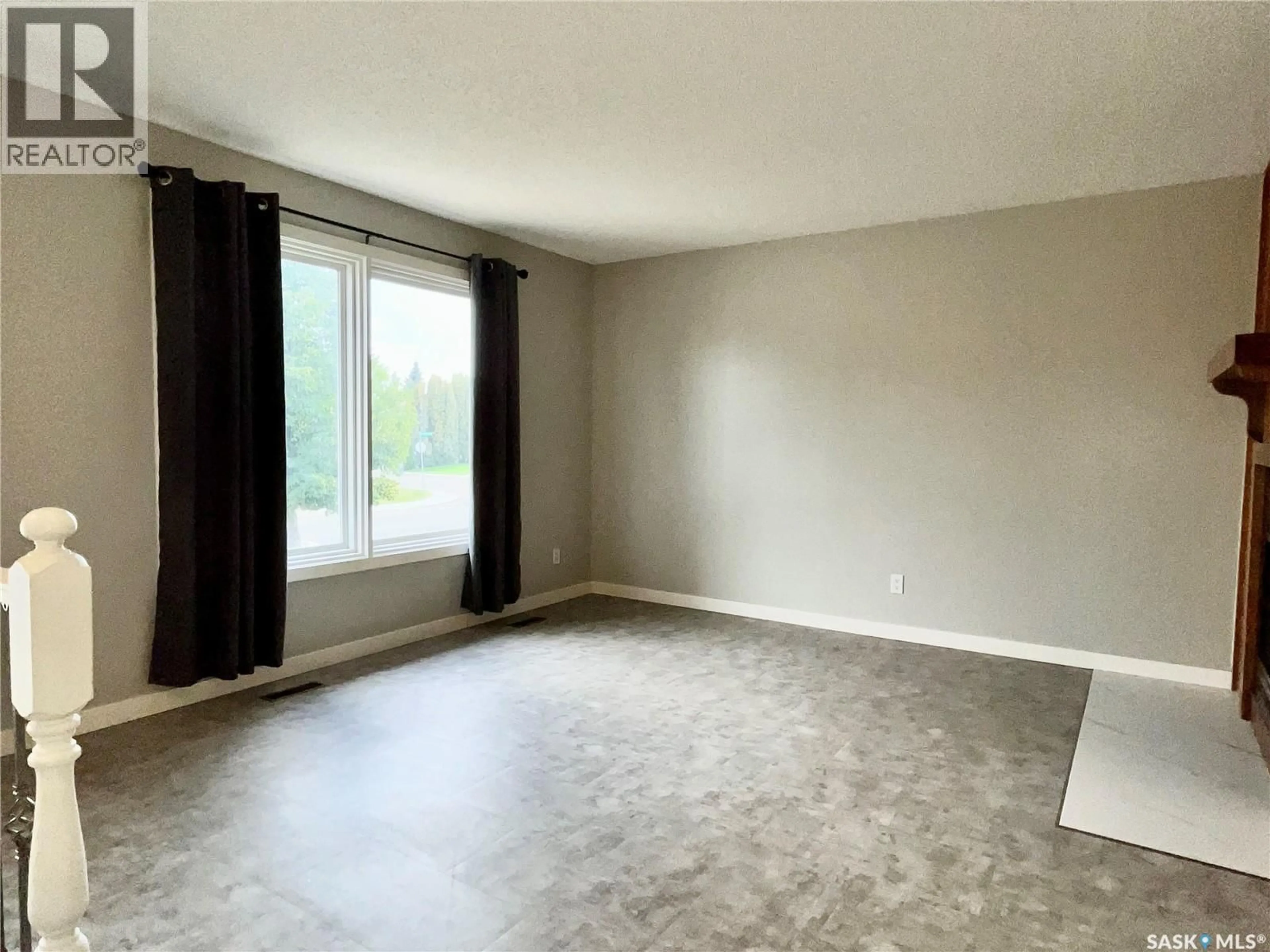 A pic of a room for 802 MCCORMACK ROAD, Saskatoon Saskatchewan S7M5K1