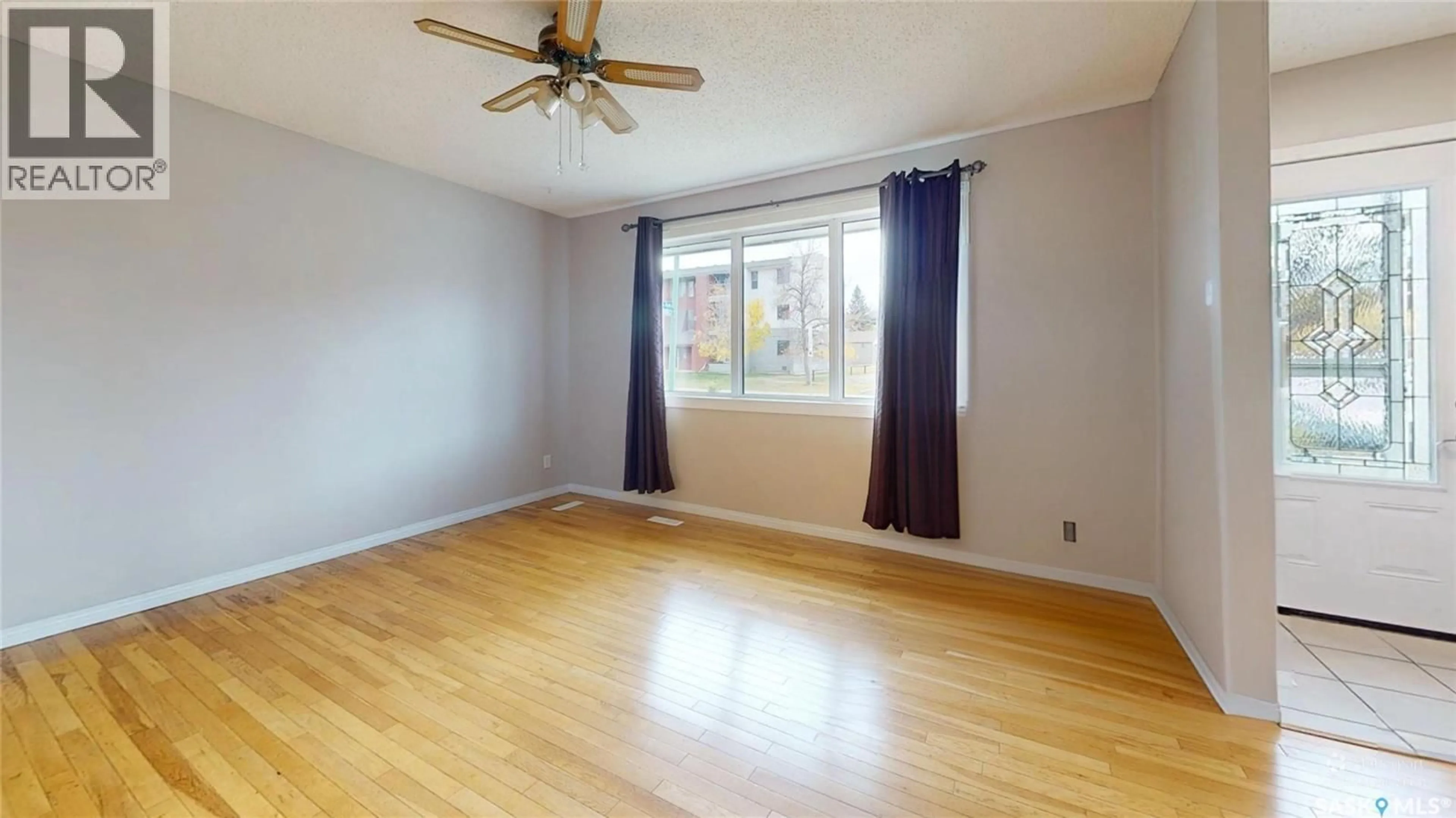 A pic of a room for 88 CAMBRIDGE AVENUE, Regina Saskatchewan S4N0L1