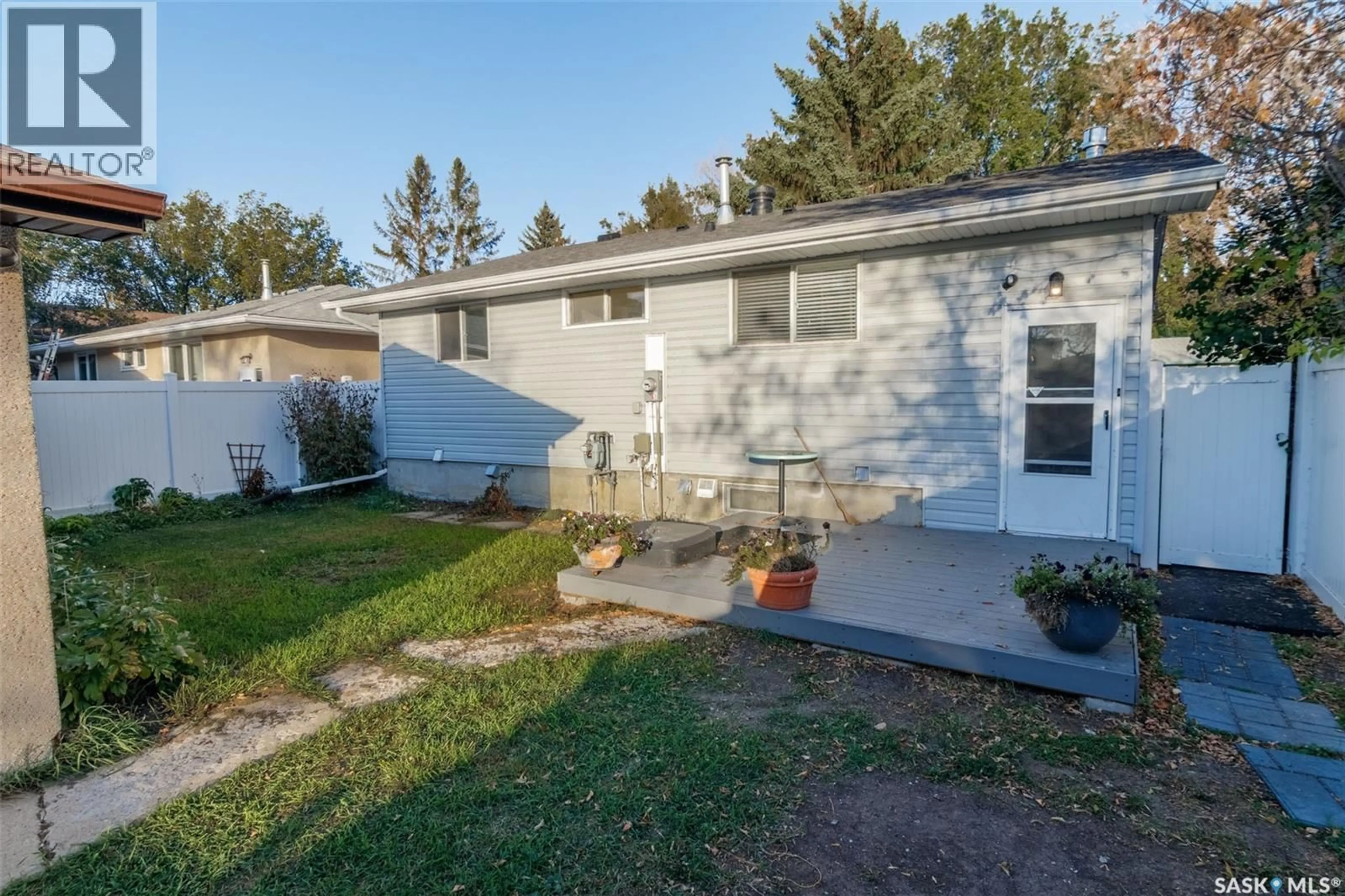 Unknown for 10 MITCHELL CRESCENT, Regina Saskatchewan S4R5G6