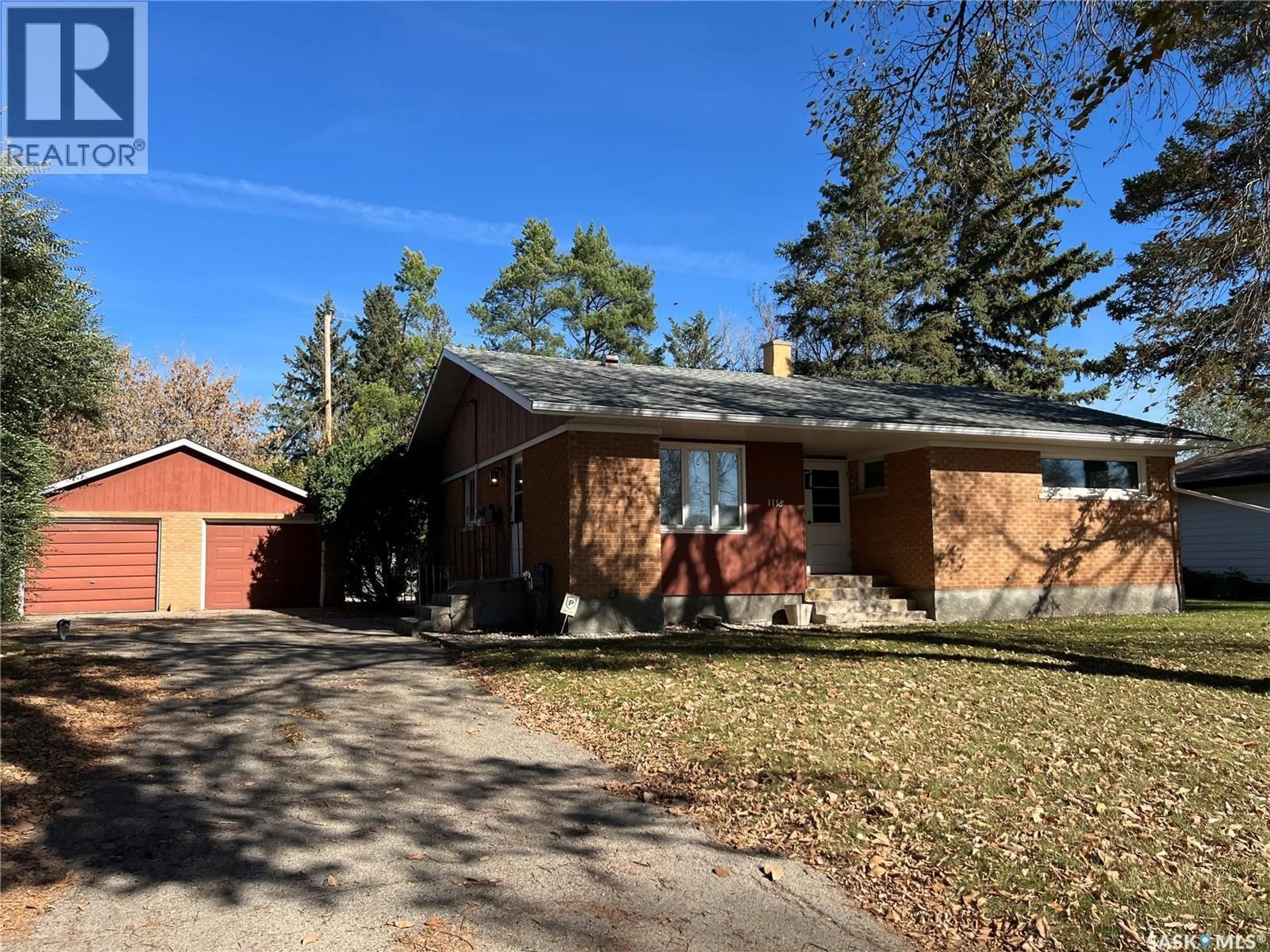 Home with brick exterior material, street for 1118 BROADVIEW ROAD, Esterhazy Saskatchewan S0A0X0