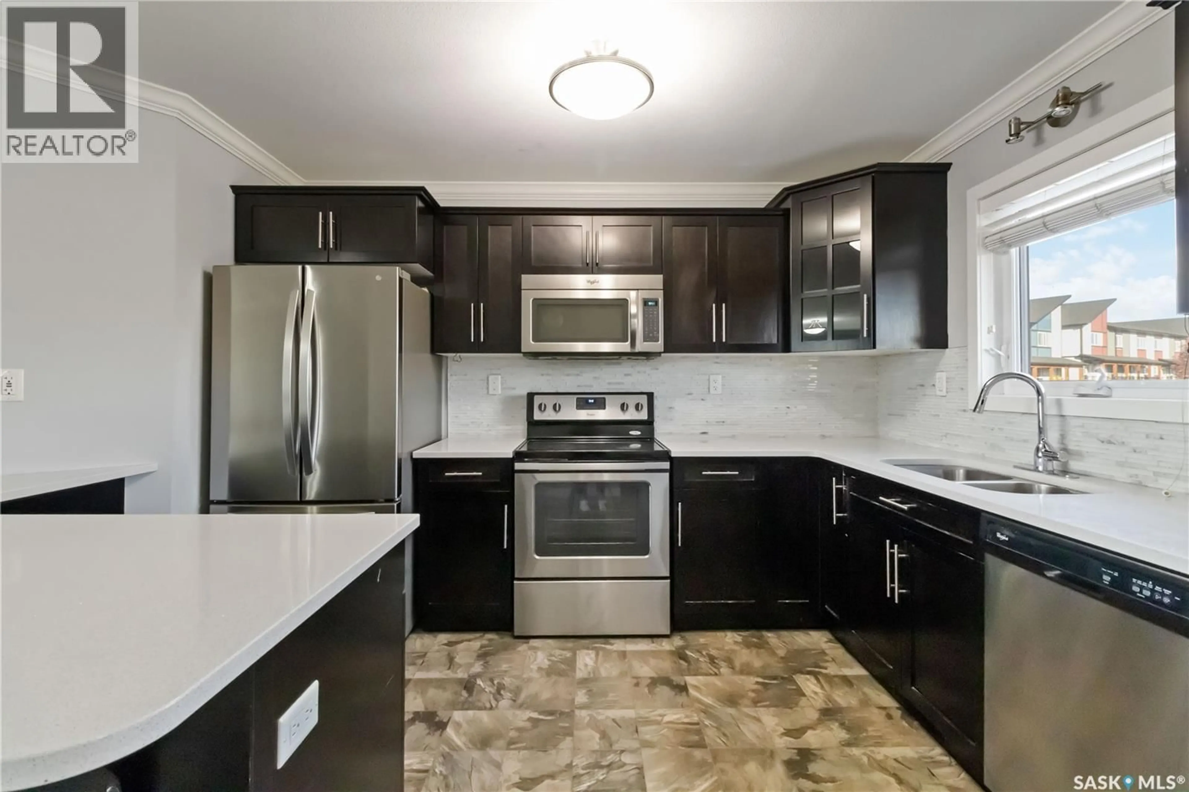 Standard kitchen, ceramic/tile floor for 364 620 CORNISH ROAD, Saskatoon Saskatchewan S7T0Y3