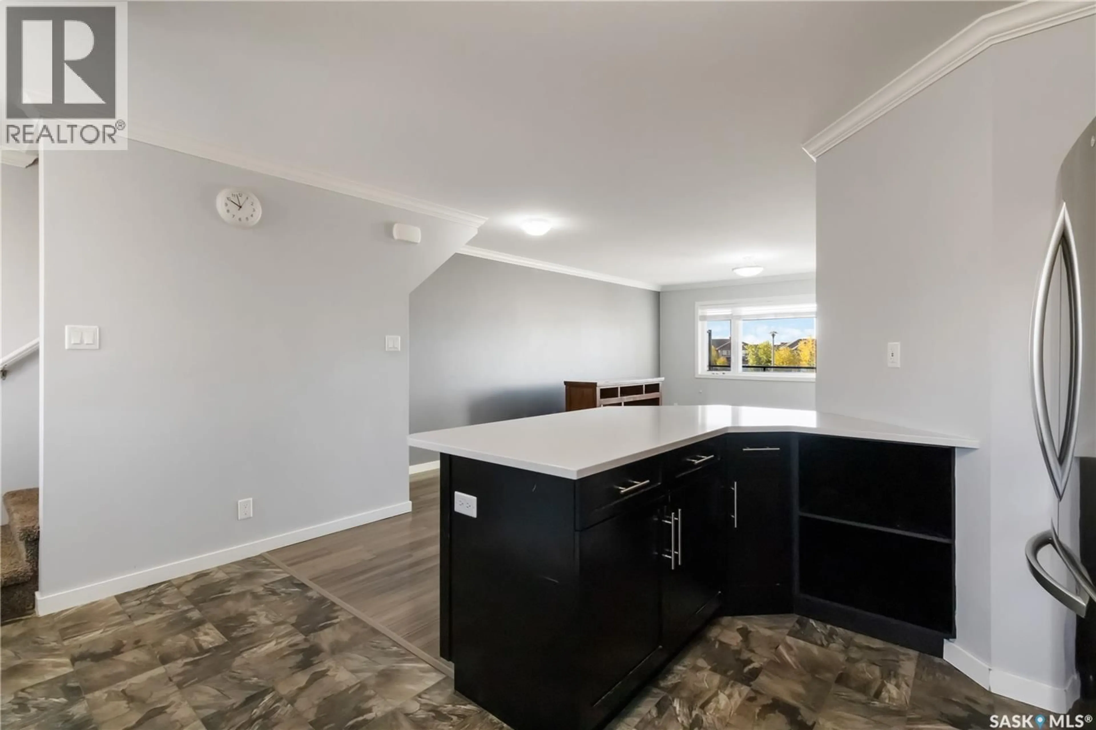 Open concept kitchen, unknown for 364 620 CORNISH ROAD, Saskatoon Saskatchewan S7T0Y3