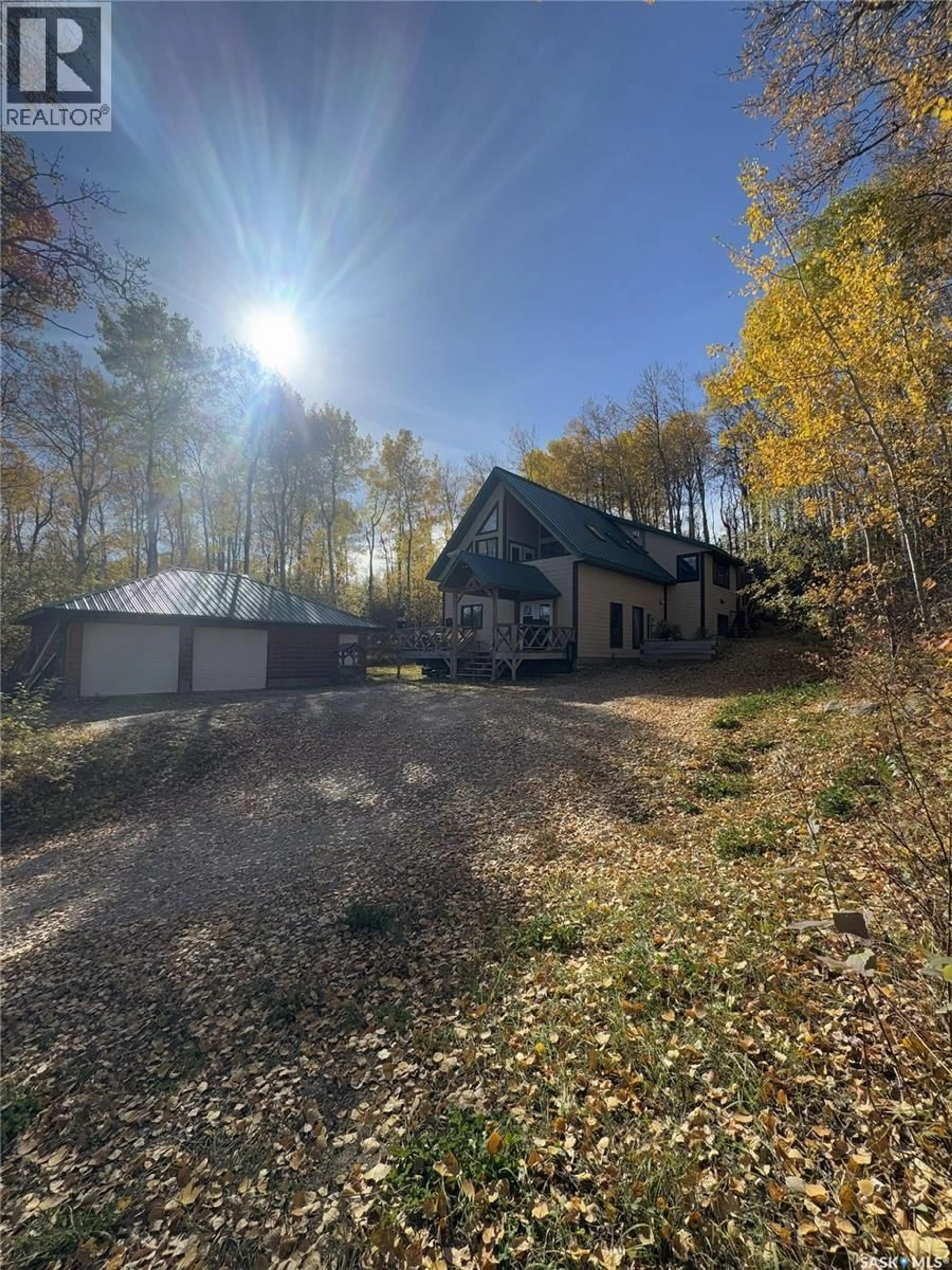 A pic from outside/outdoor area/front of a property/back of a property/a pic from drone, unknown for 140 CARWIN PARK, Lakeland Rm No. 521 Saskatchewan S0J0N0