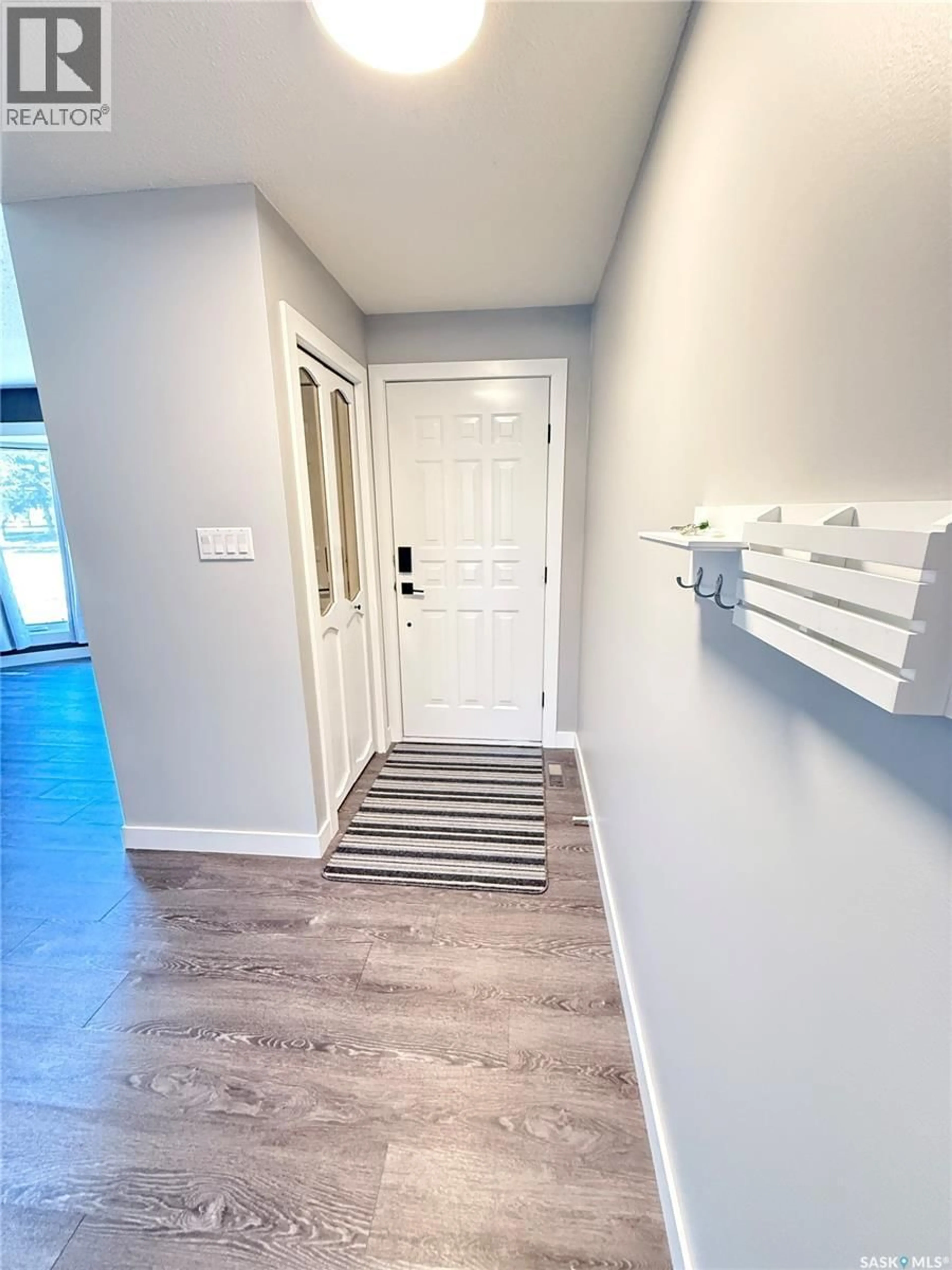 Indoor entryway for 225 18TH STREET, Weyburn Saskatchewan S4H3A8