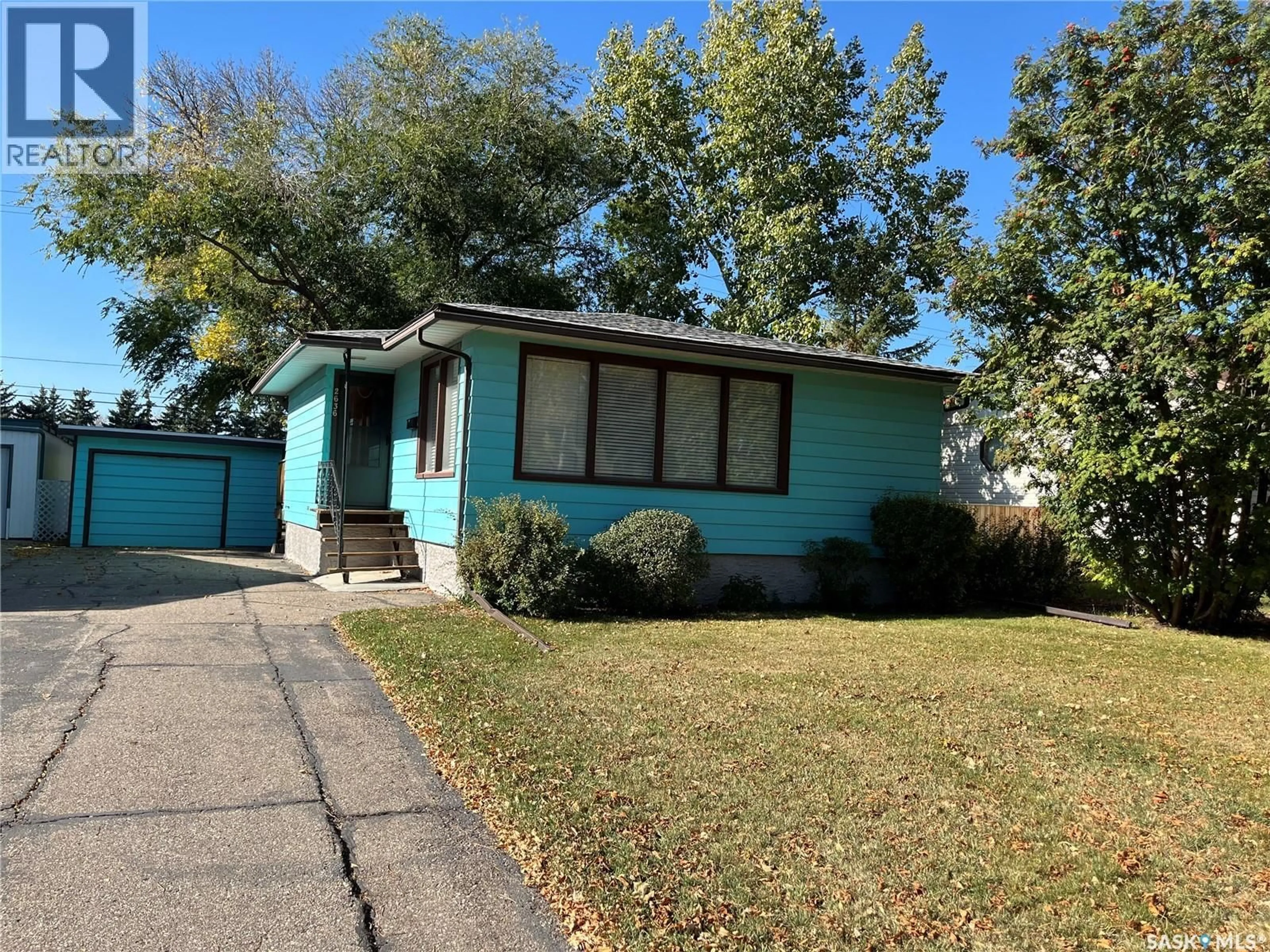 Home with vinyl exterior material, street for 2636 EDWARD STREET, Regina Saskatchewan S4S0M8