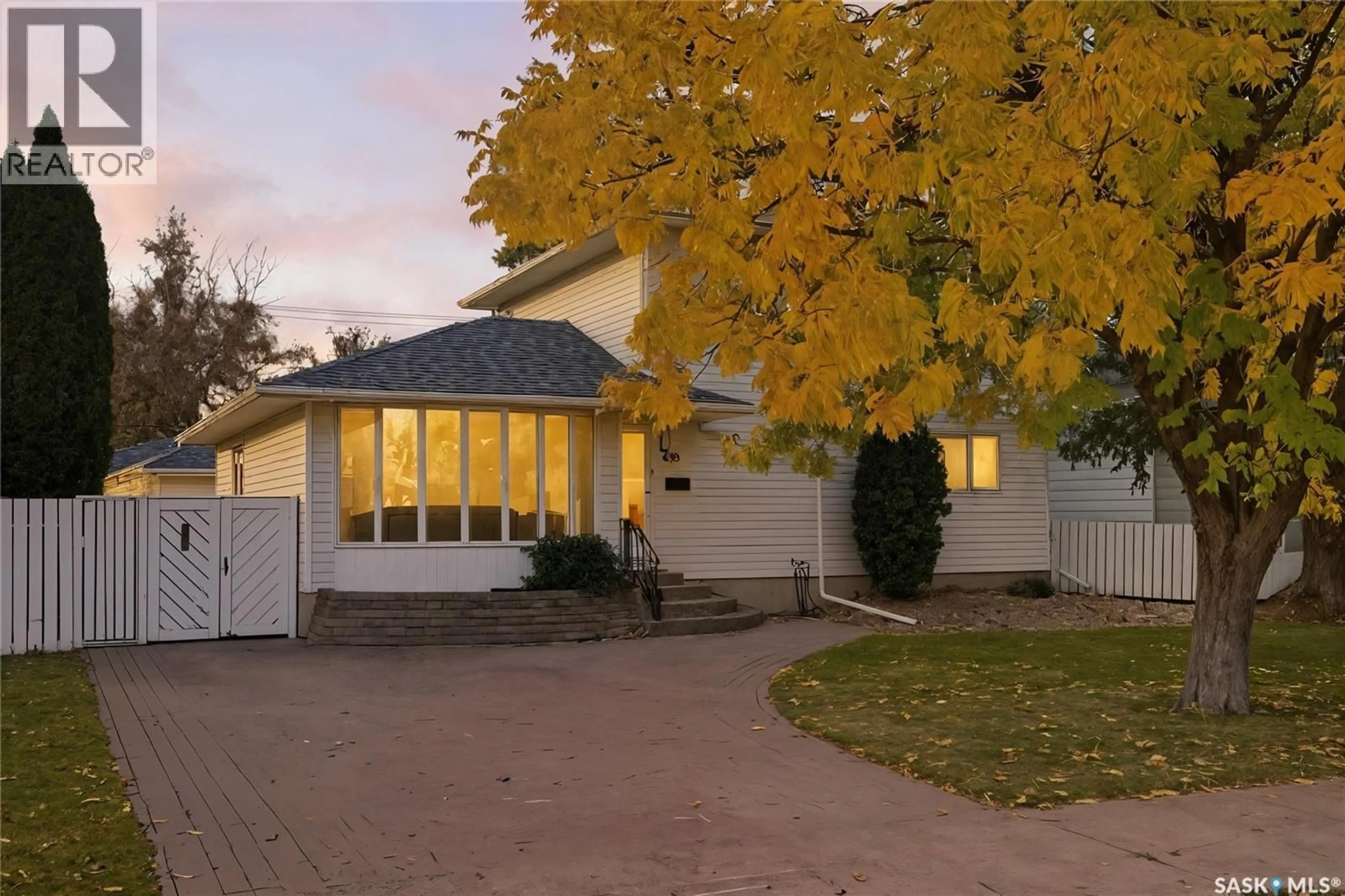 Unknown for 433 ELM STREET, Saskatoon Saskatchewan S7J0H2
