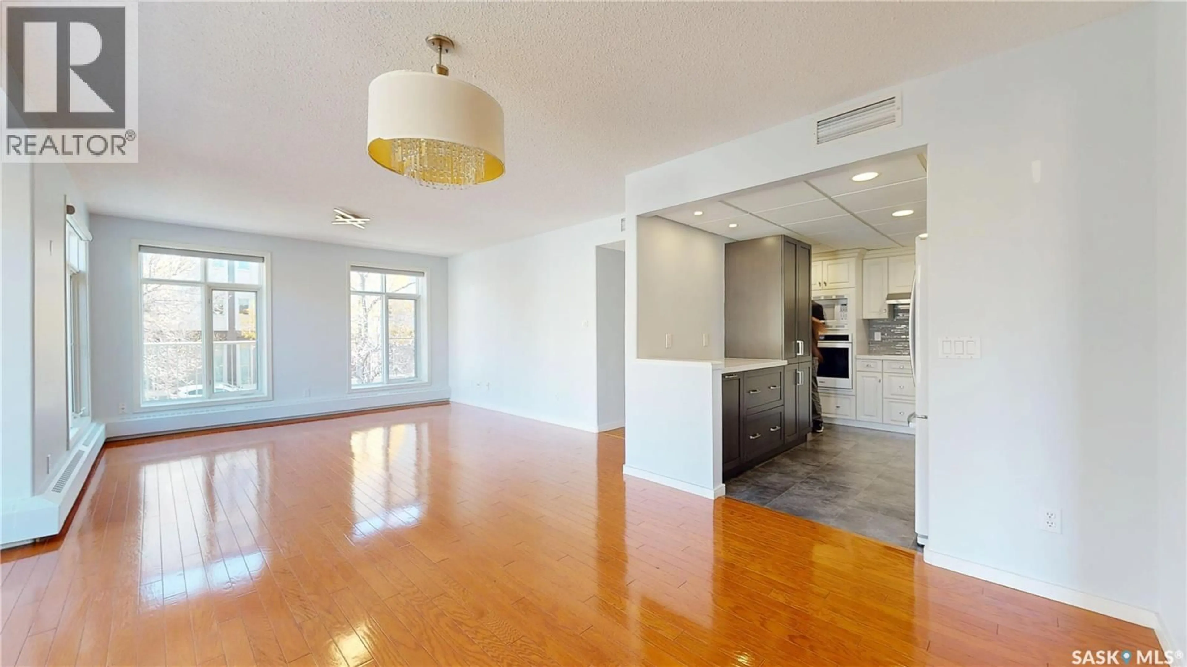 Unknown for 212 2050 COLLEGE AVENUE, Regina Saskatchewan S4P4M3