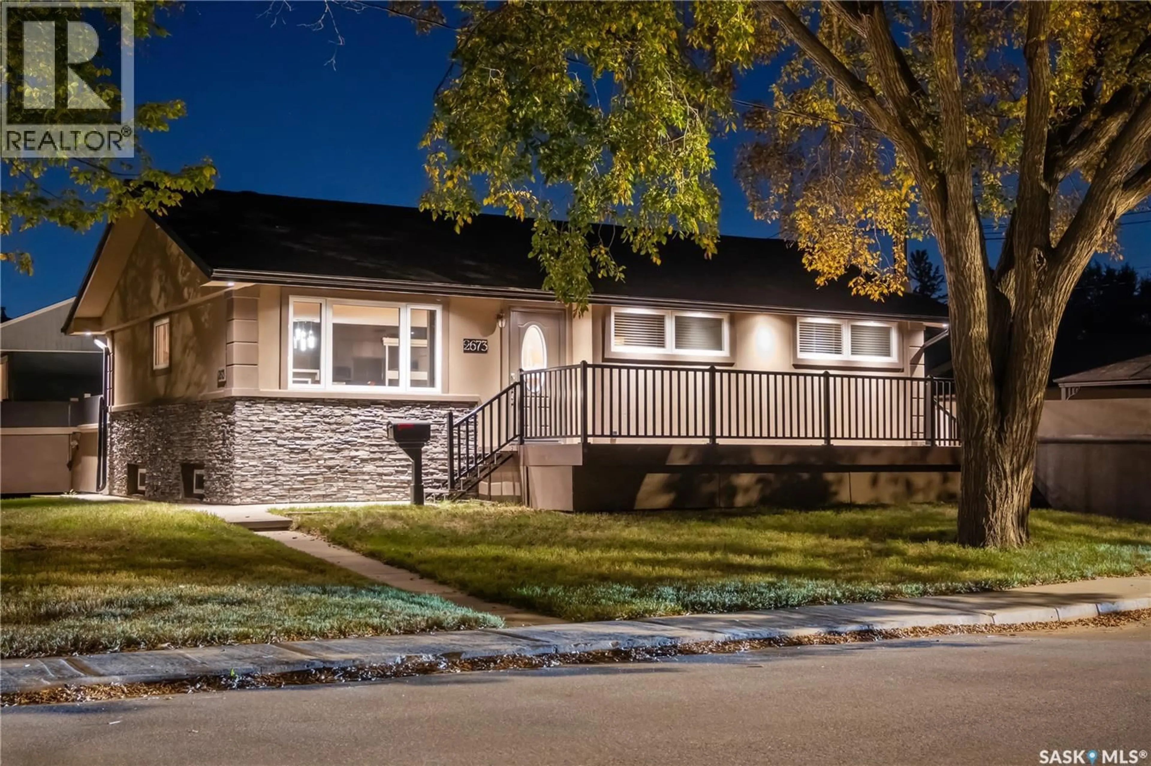 Home with vinyl exterior material, street for 2673 PARK STREET, Regina Saskatchewan S4N2H3