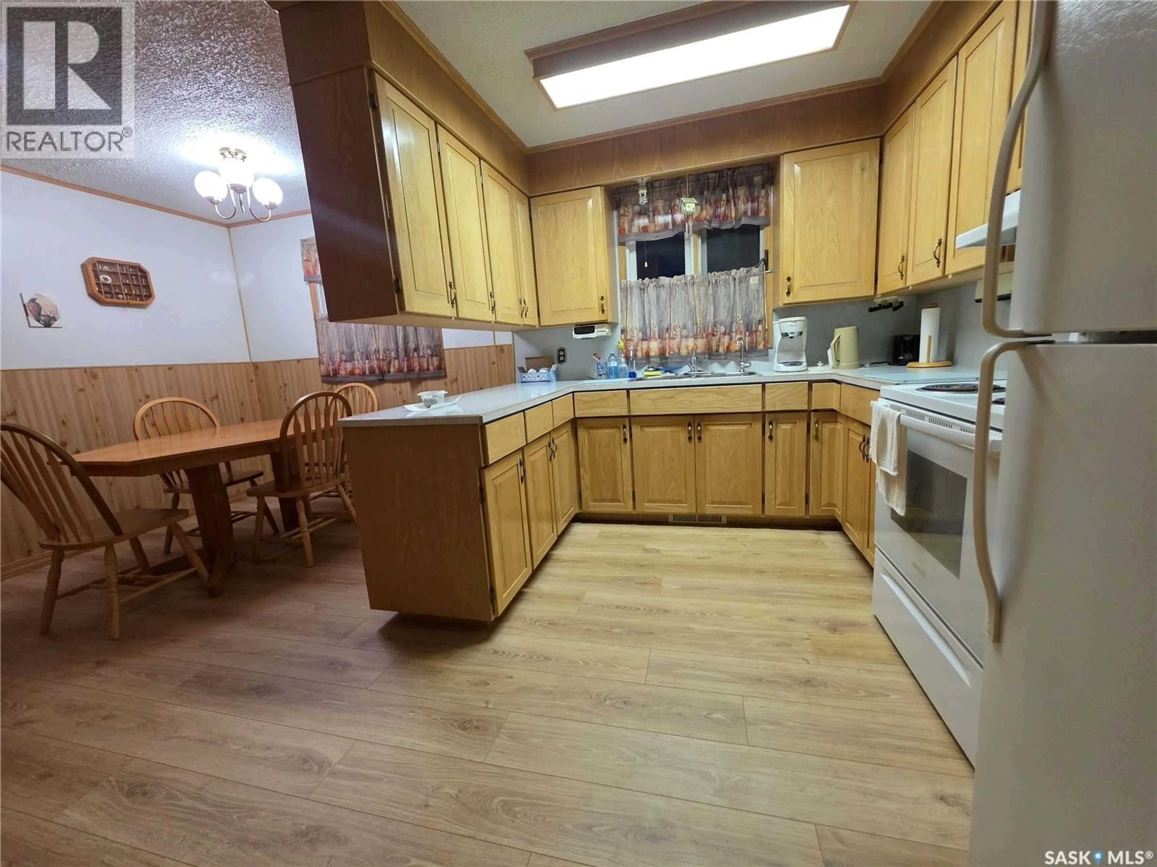Standard kitchen, unknown for 304 3RD STREET, Cabri Saskatchewan S0N0J0