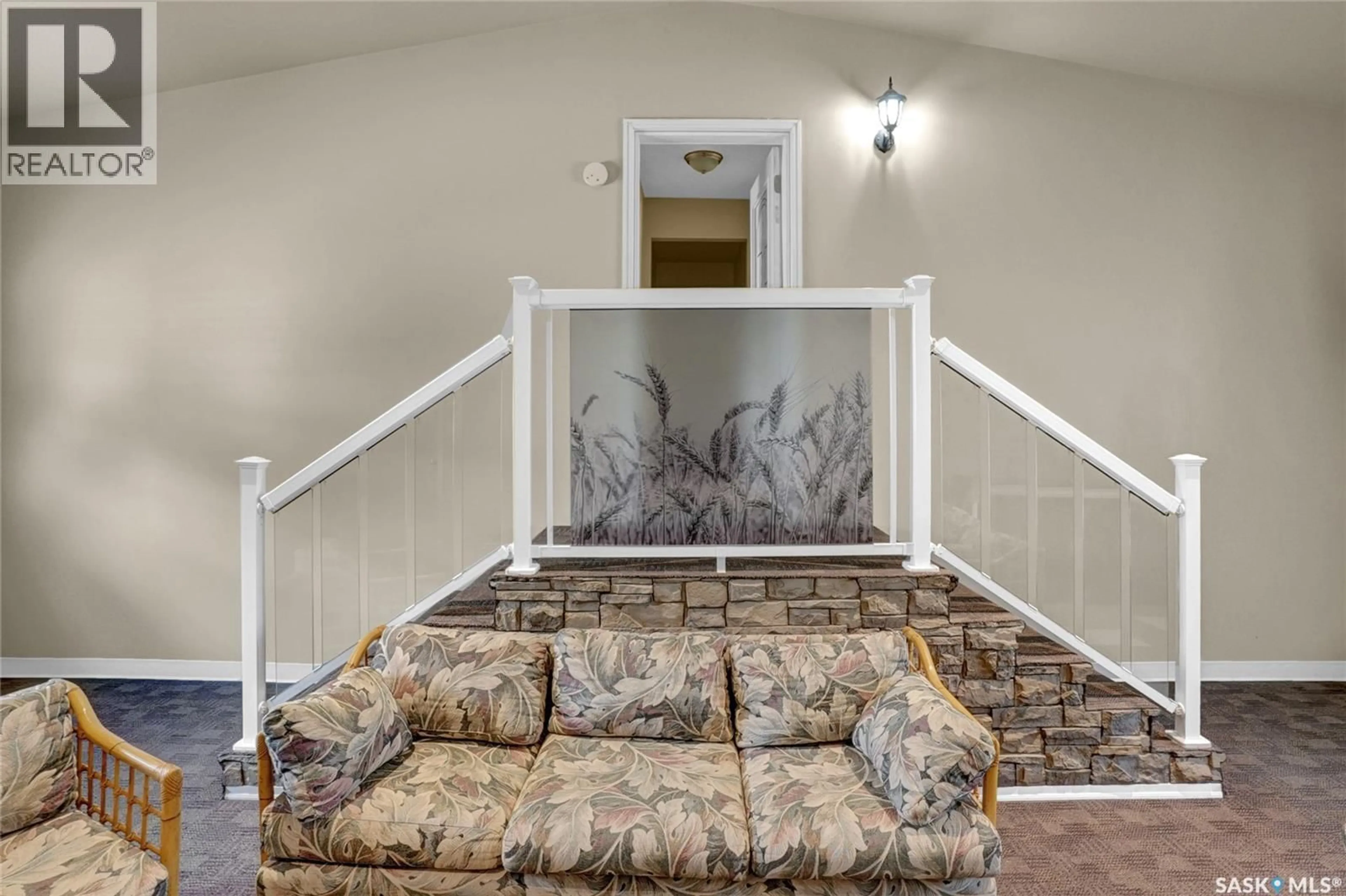 Unknown for 110 3RD AVENUE, Gravelbourg Saskatchewan S0H1X0