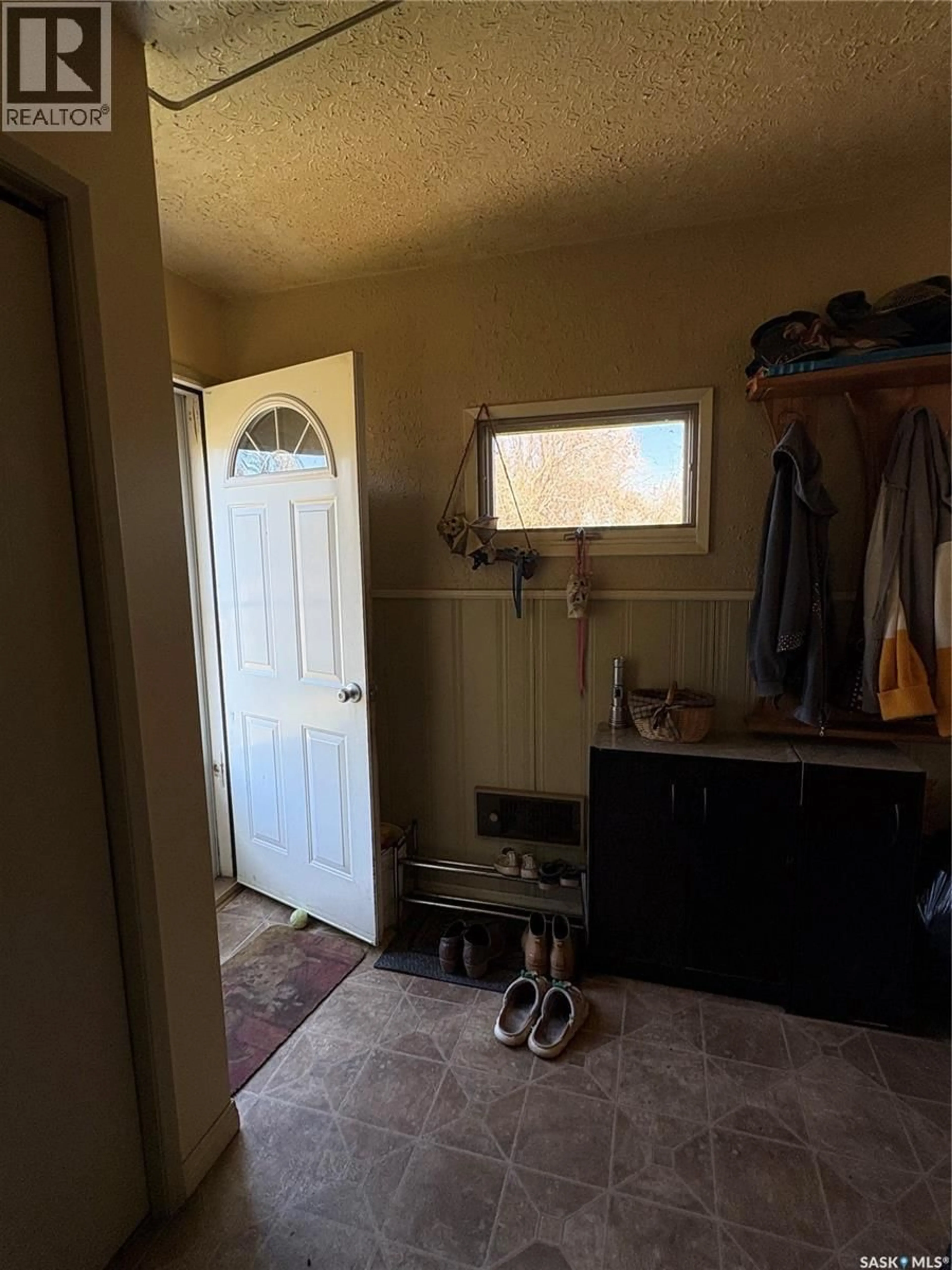 Indoor entryway for Rm KINGSLEY ACREAGE, Kingsley Rm No. 124 Saskatchewan S0G2S0