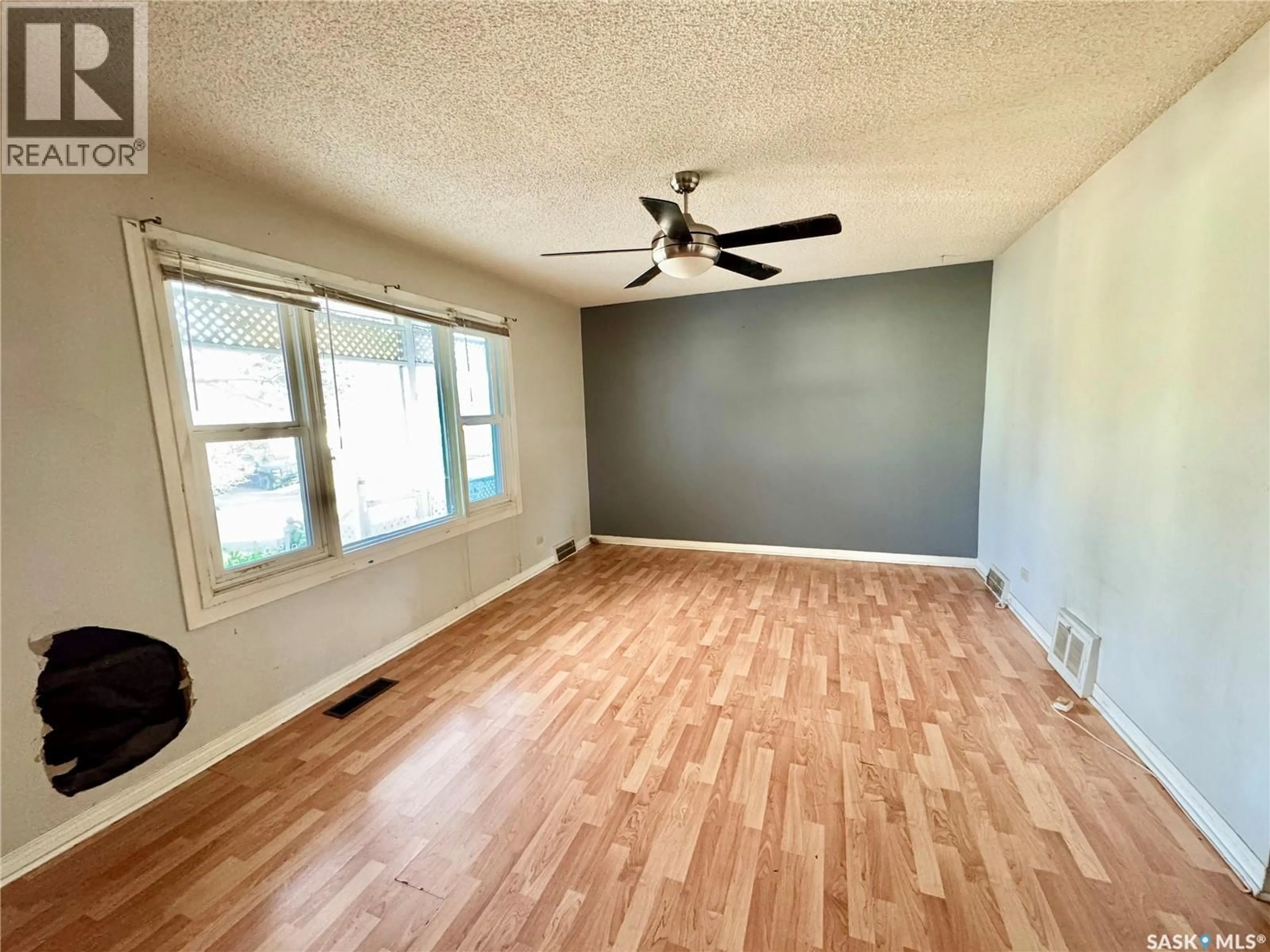 A pic of a room for 561 19TH STREET, Prince Albert Saskatchewan S6V1K3