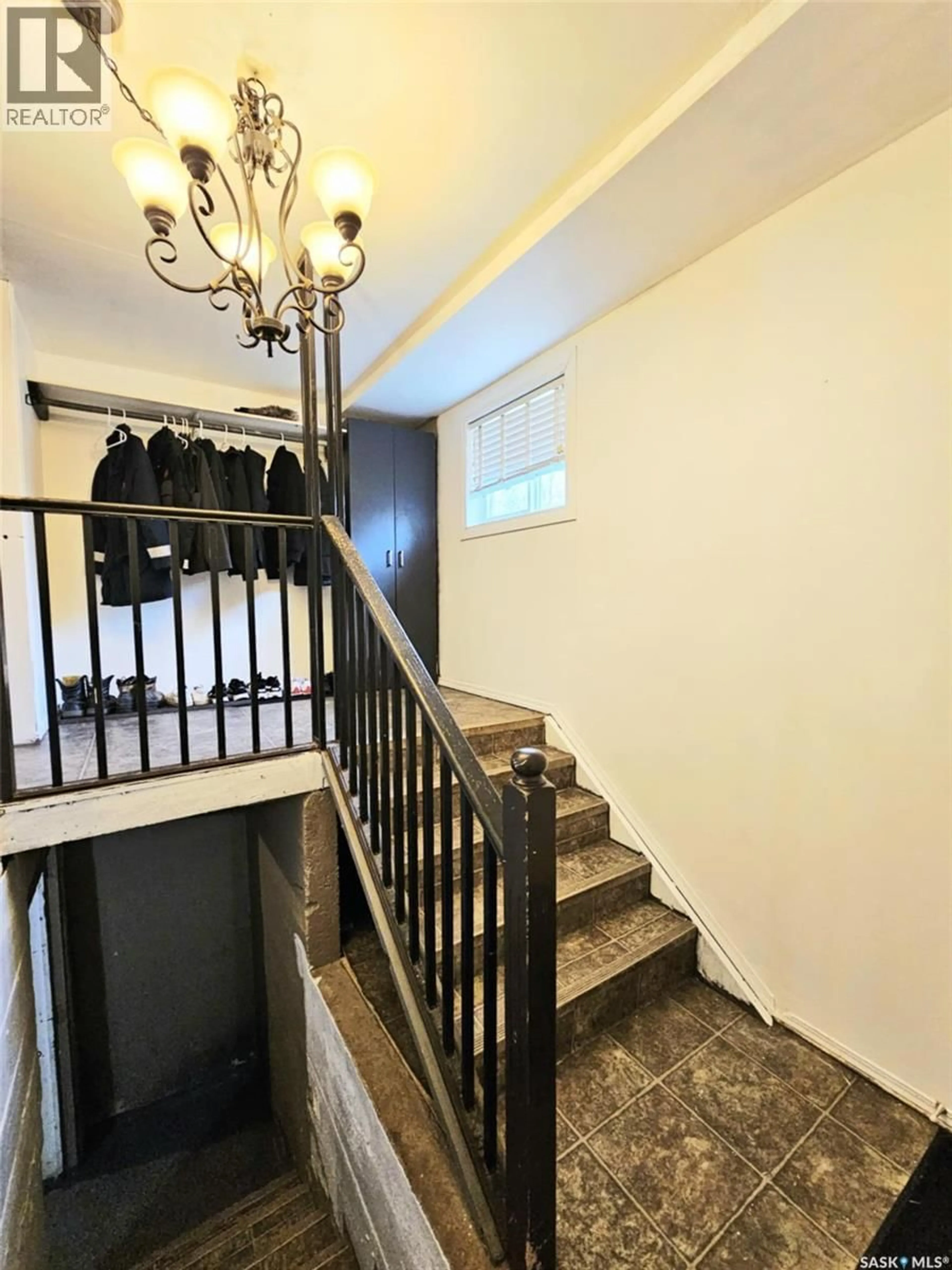 Indoor foyer for 45 ASSINIBOIA AVENUE, Dubuc Saskatchewan S0A0R0