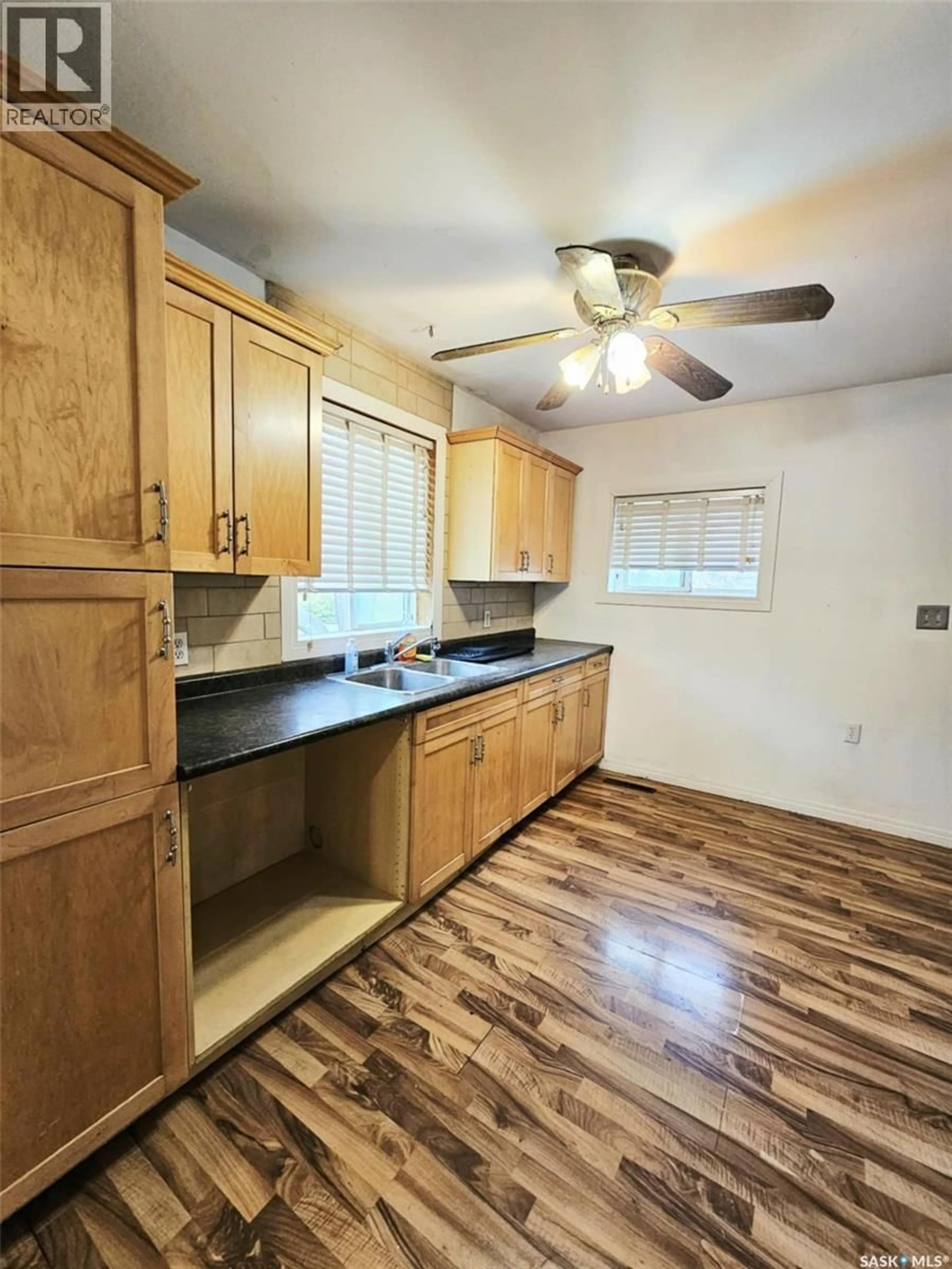 Standard kitchen, unknown for 45 ASSINIBOIA AVENUE, Dubuc Saskatchewan S0A0R0