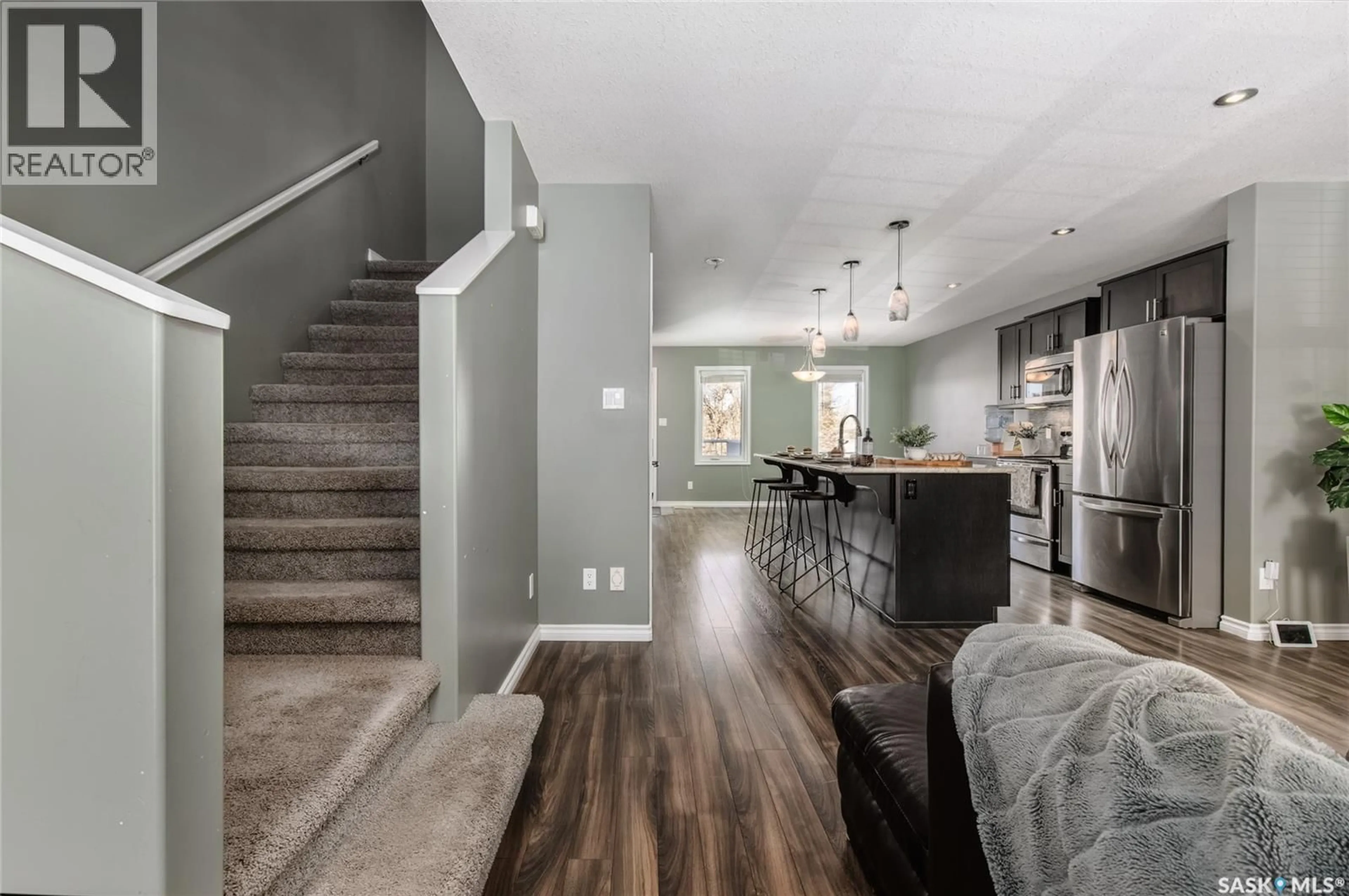 Open concept kitchen, unknown for 66 IROQUOIS STREET, Moose Jaw Saskatchewan S6H4S8