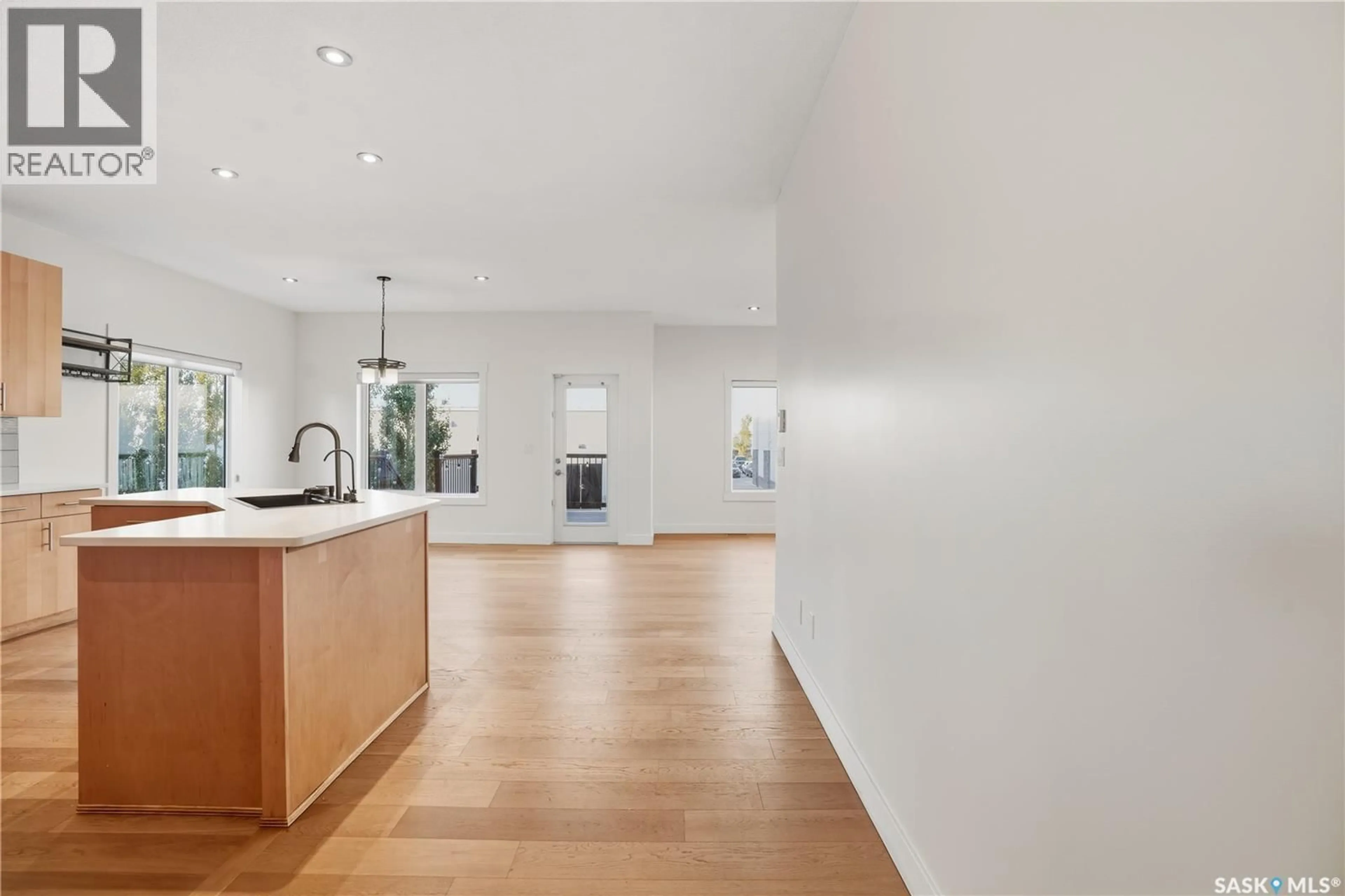 Open concept kitchen, unknown for 2106 LAURIER CRESCENT, Regina Saskatchewan S4V0P6