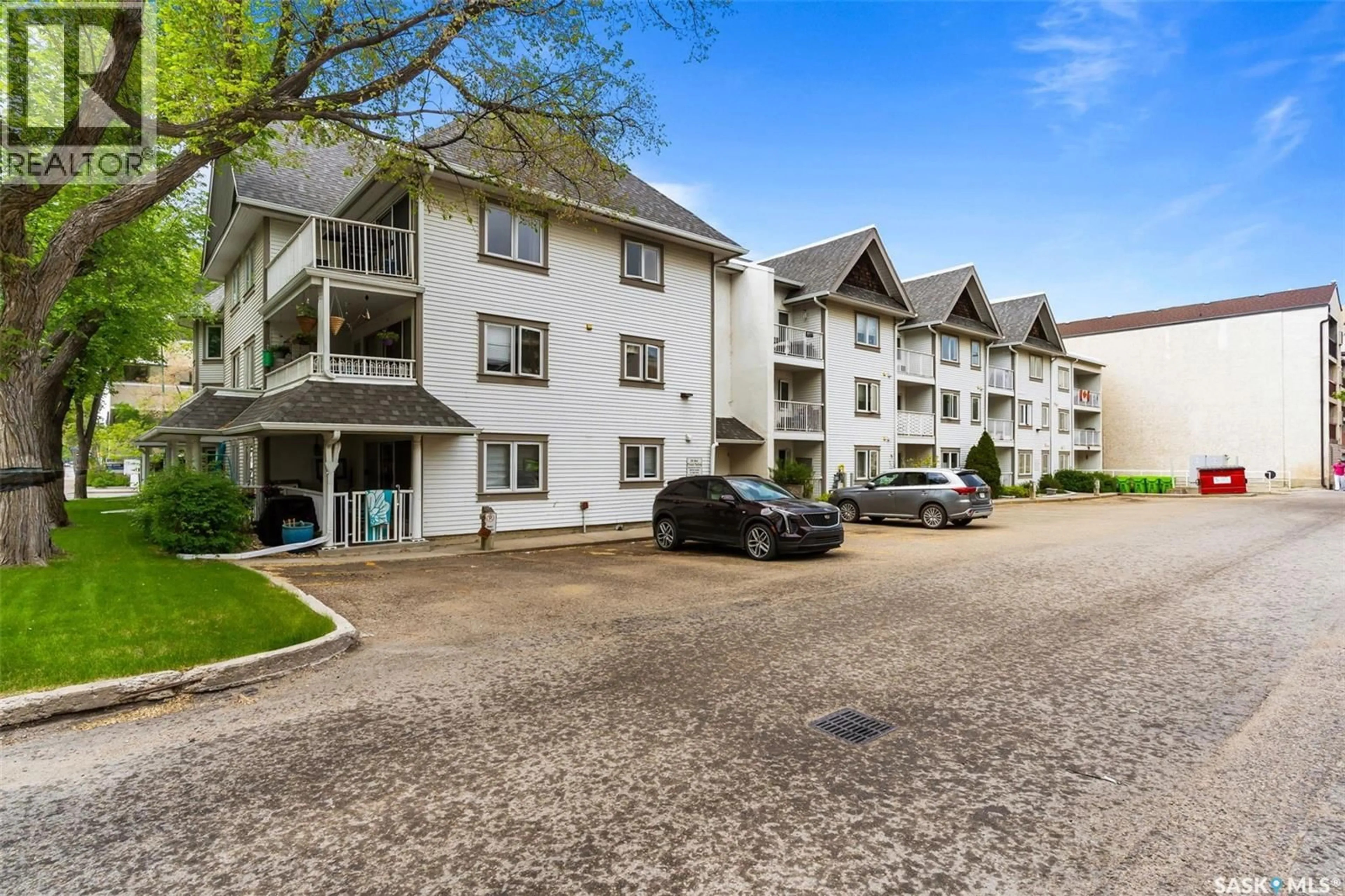 A pic from outside/outdoor area/front of a property/back of a property/a pic from drone, street for 307 - 2275 MCINTYRE STREET, Regina Saskatchewan S4P2S1