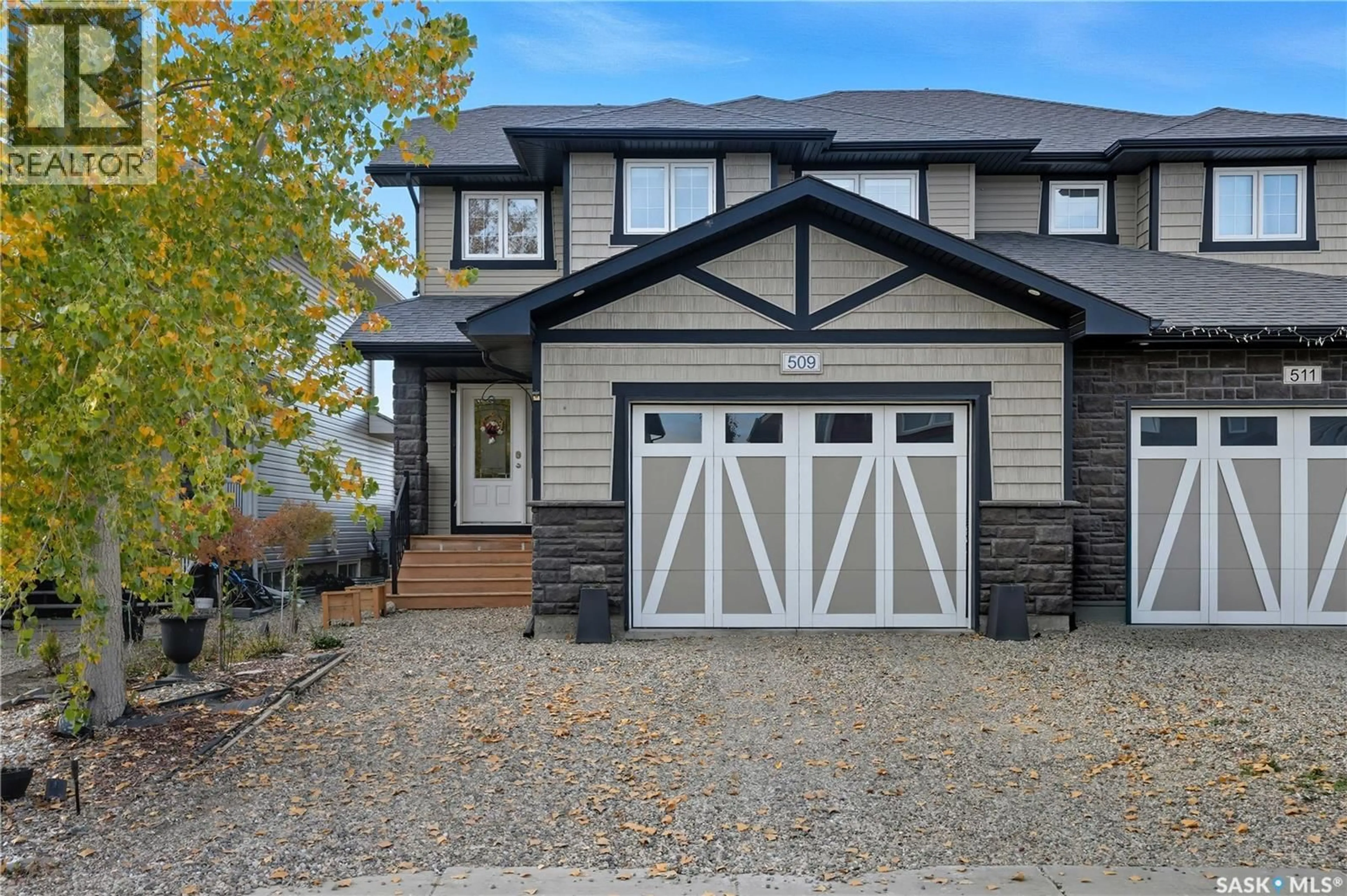Home with vinyl exterior material, street for 509 MAPLE CRESCENT, Warman Saskatchewan S0K4S2