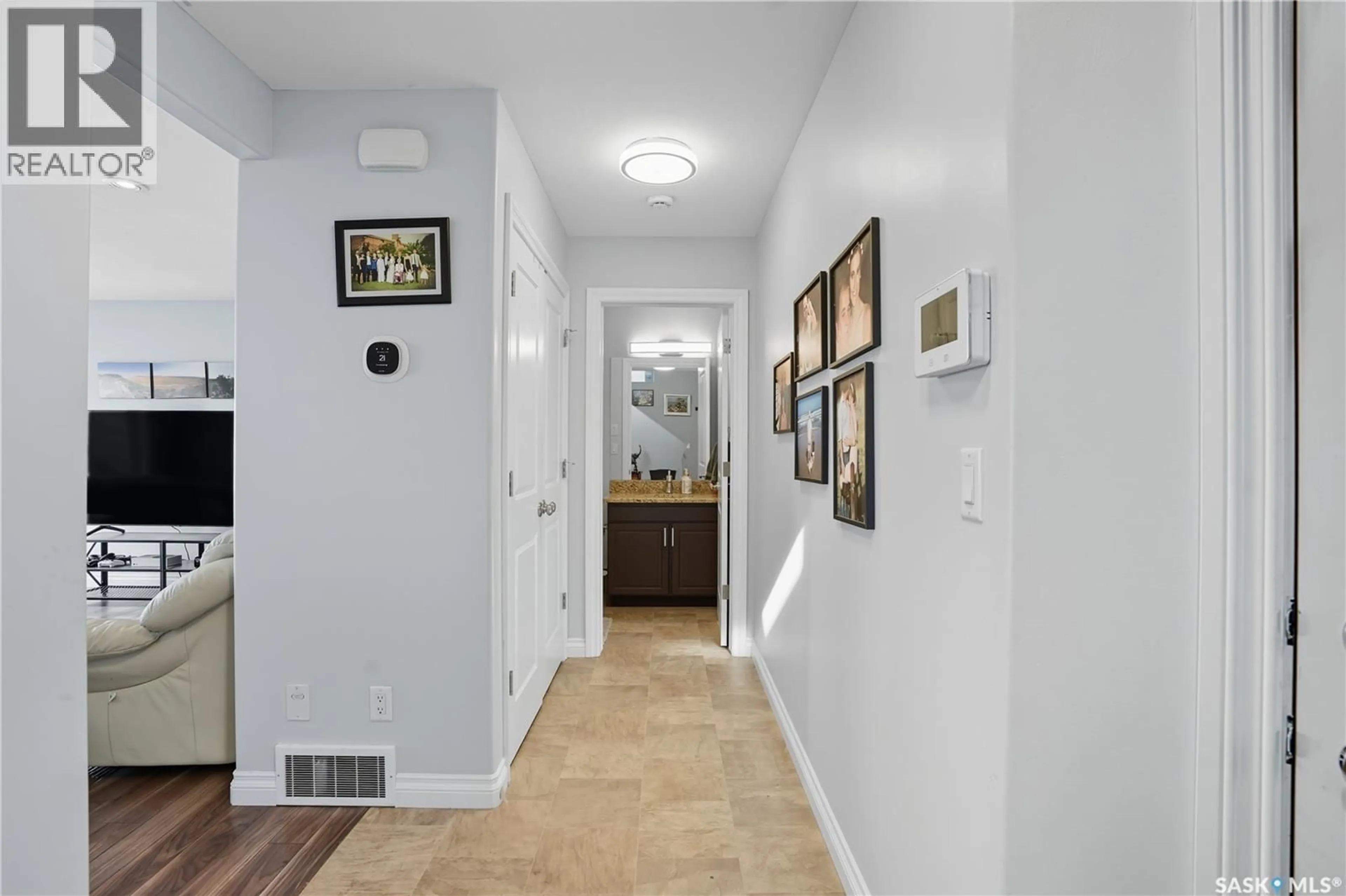 Indoor entryway for 509 MAPLE CRESCENT, Warman Saskatchewan S0K4S2