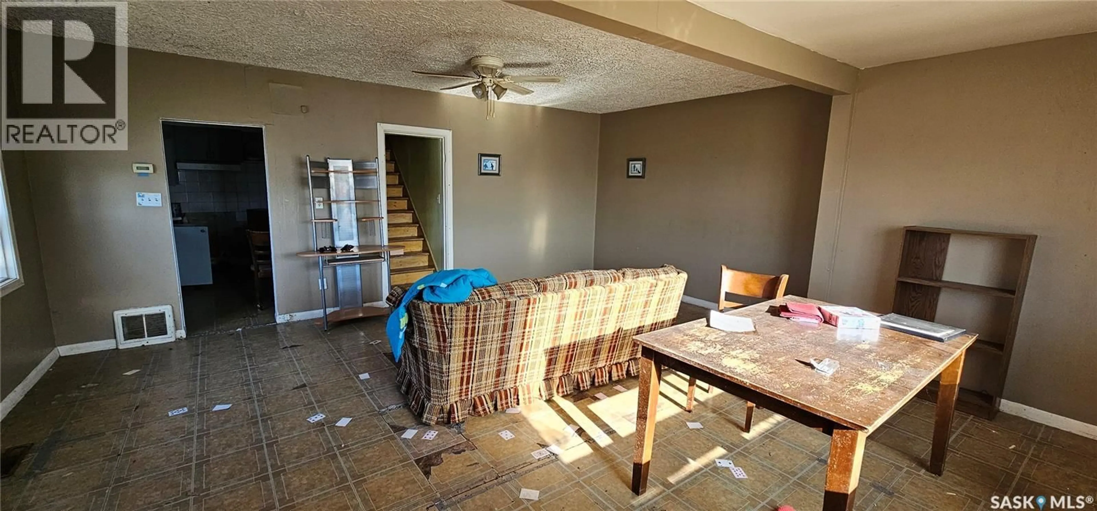 Unknown for 102 3RD AVENUE, Kelvington Saskatchewan S0A1W0