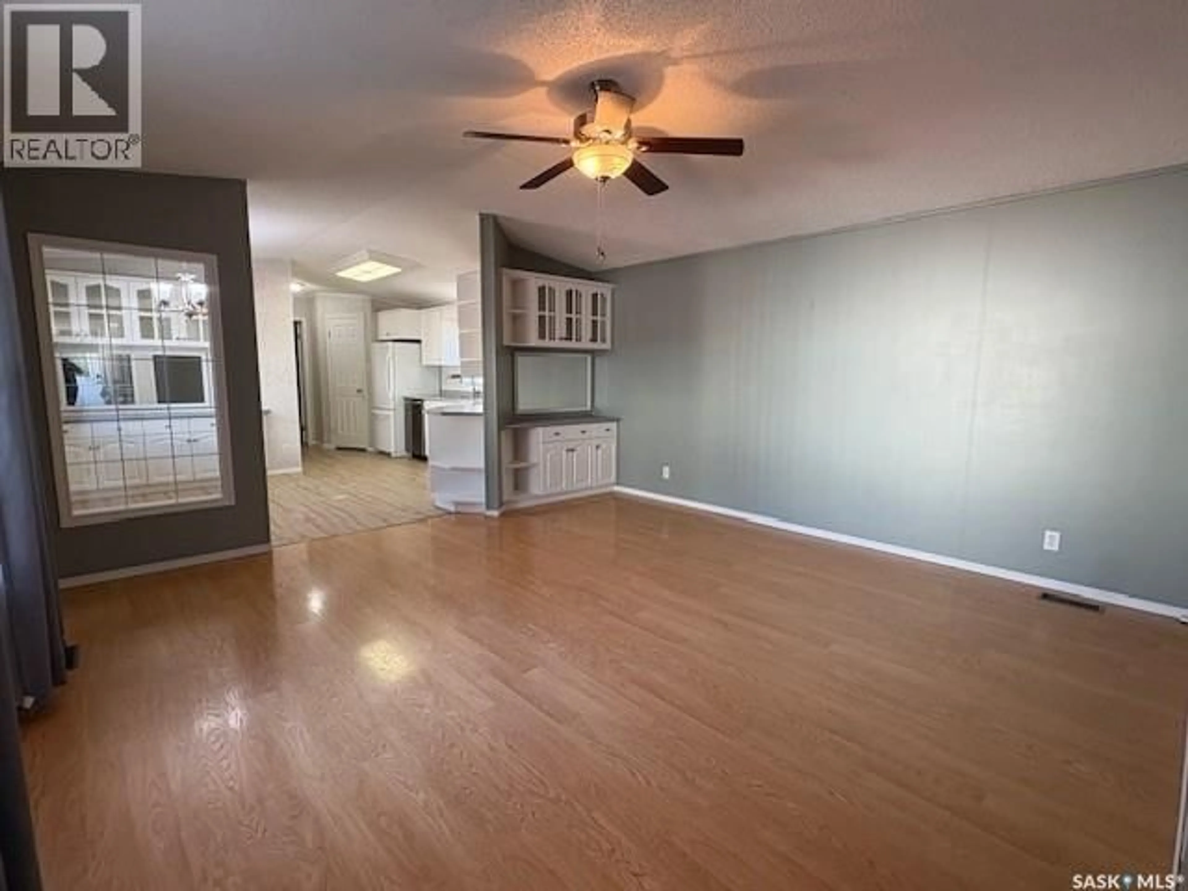 A pic of a room for 498 1ST STREET W, Vibank Saskatchewan S0G4Y0