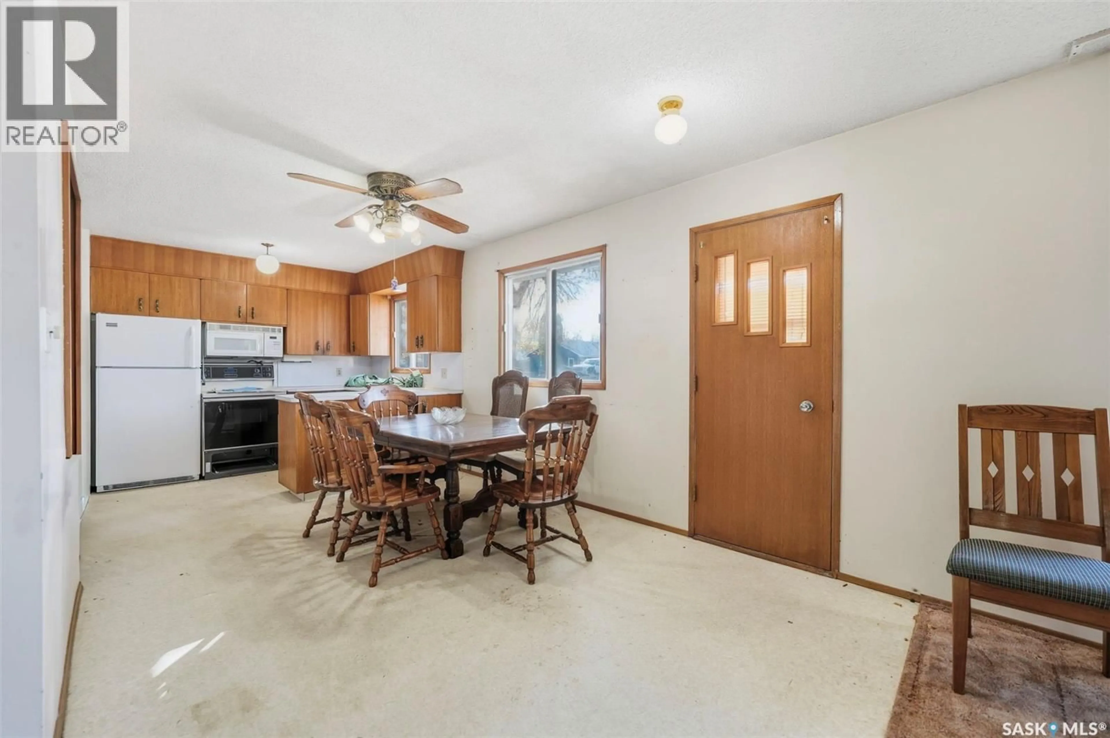 Open concept kitchen, ceramic/tile floor for 117 3RD STREET, Langham Saskatchewan S0K2L0
