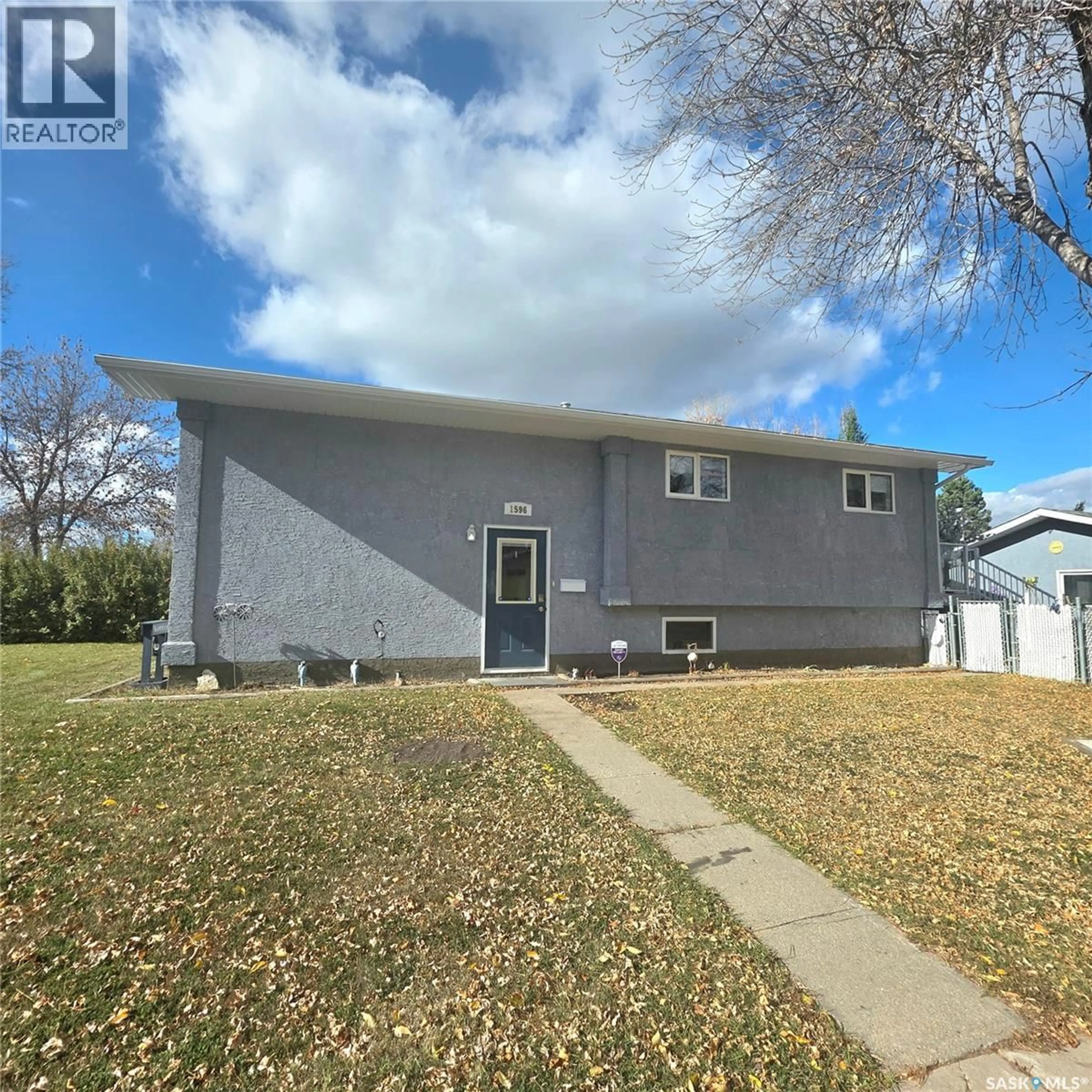 Unknown for 1596 MCINTOSH DRIVE, Prince Albert Saskatchewan S6V7B8