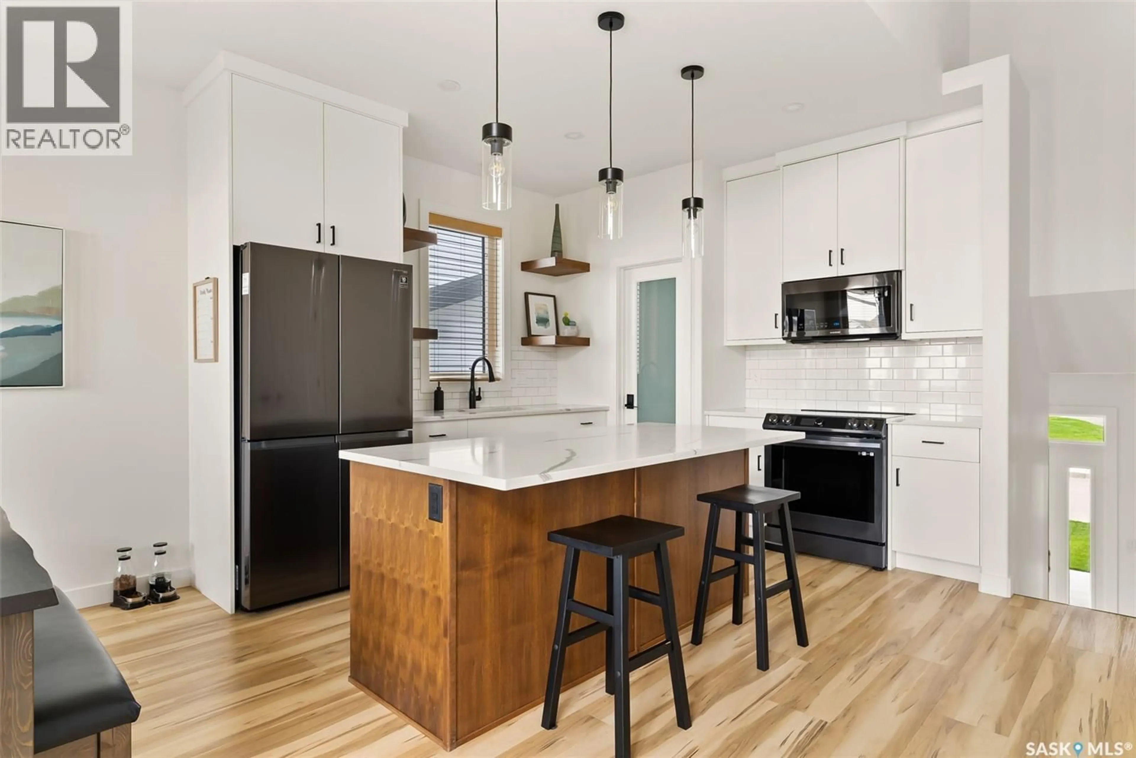 Open concept kitchen, unknown for 3304 CROSBIE CRESCENT, Regina Saskatchewan S4V3S4