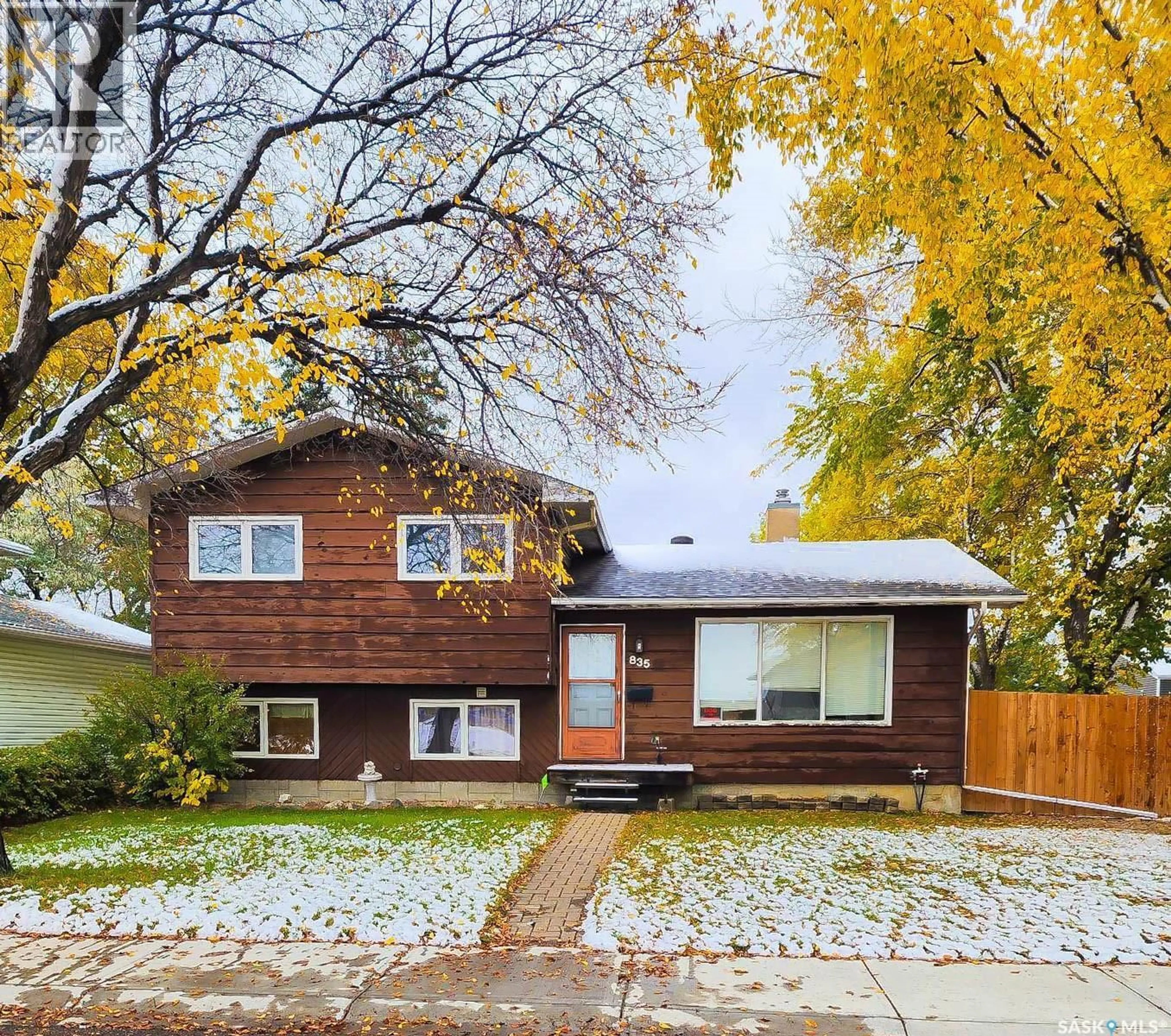 Unknown for 835 BATTEL STREET, Regina Saskatchewan S4X1Y4