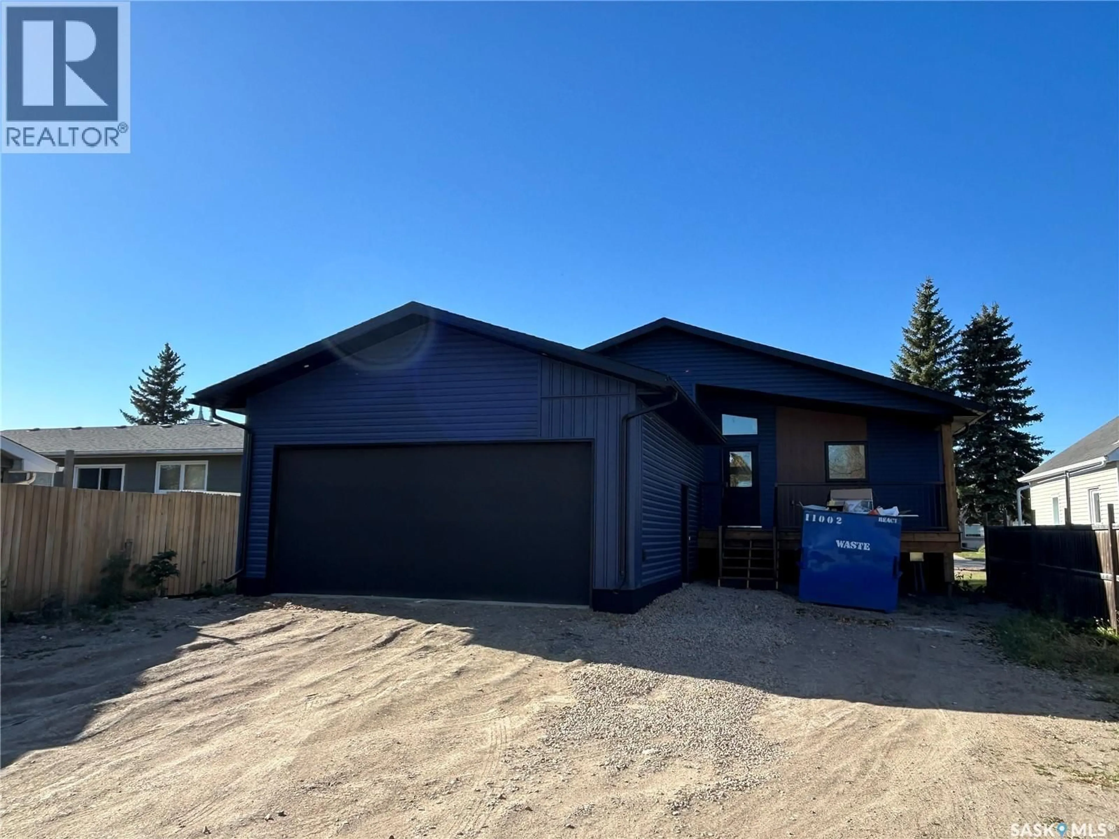 Home with vinyl exterior material, street for 624 11TH STREET, Humboldt Saskatchewan S0K2A0