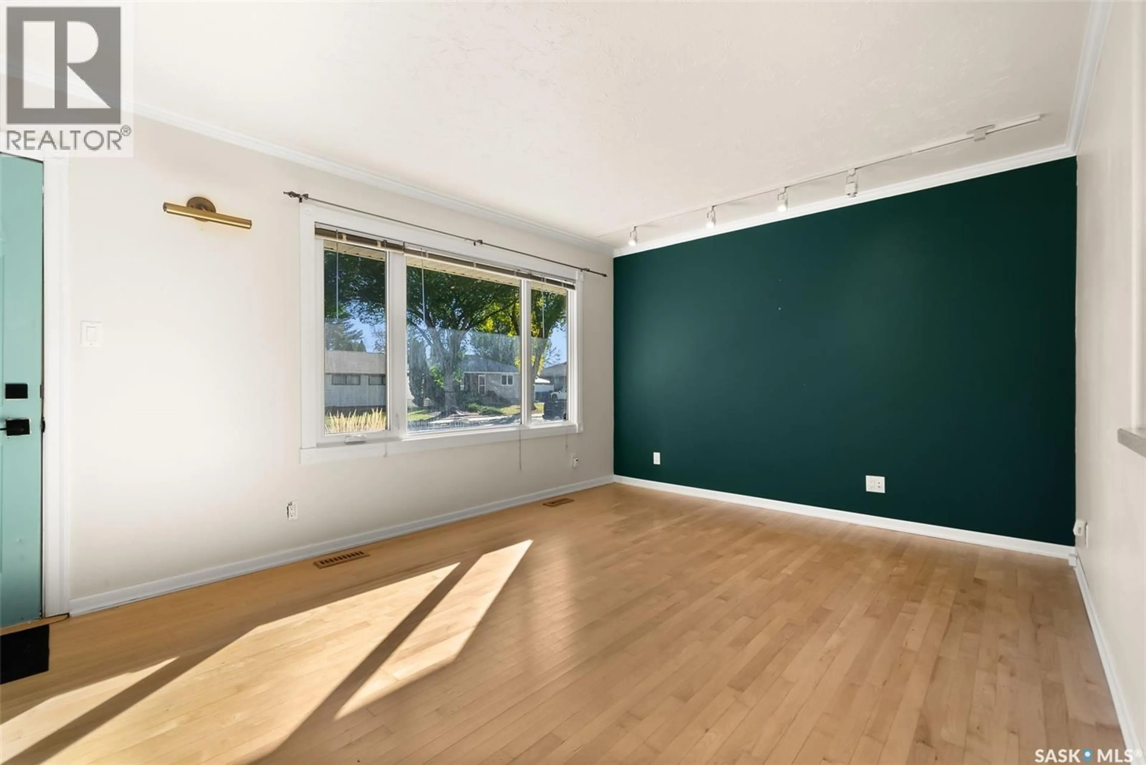 A pic of a room for 98 COLDWELL ROAD, Regina Saskatchewan S4R4K5